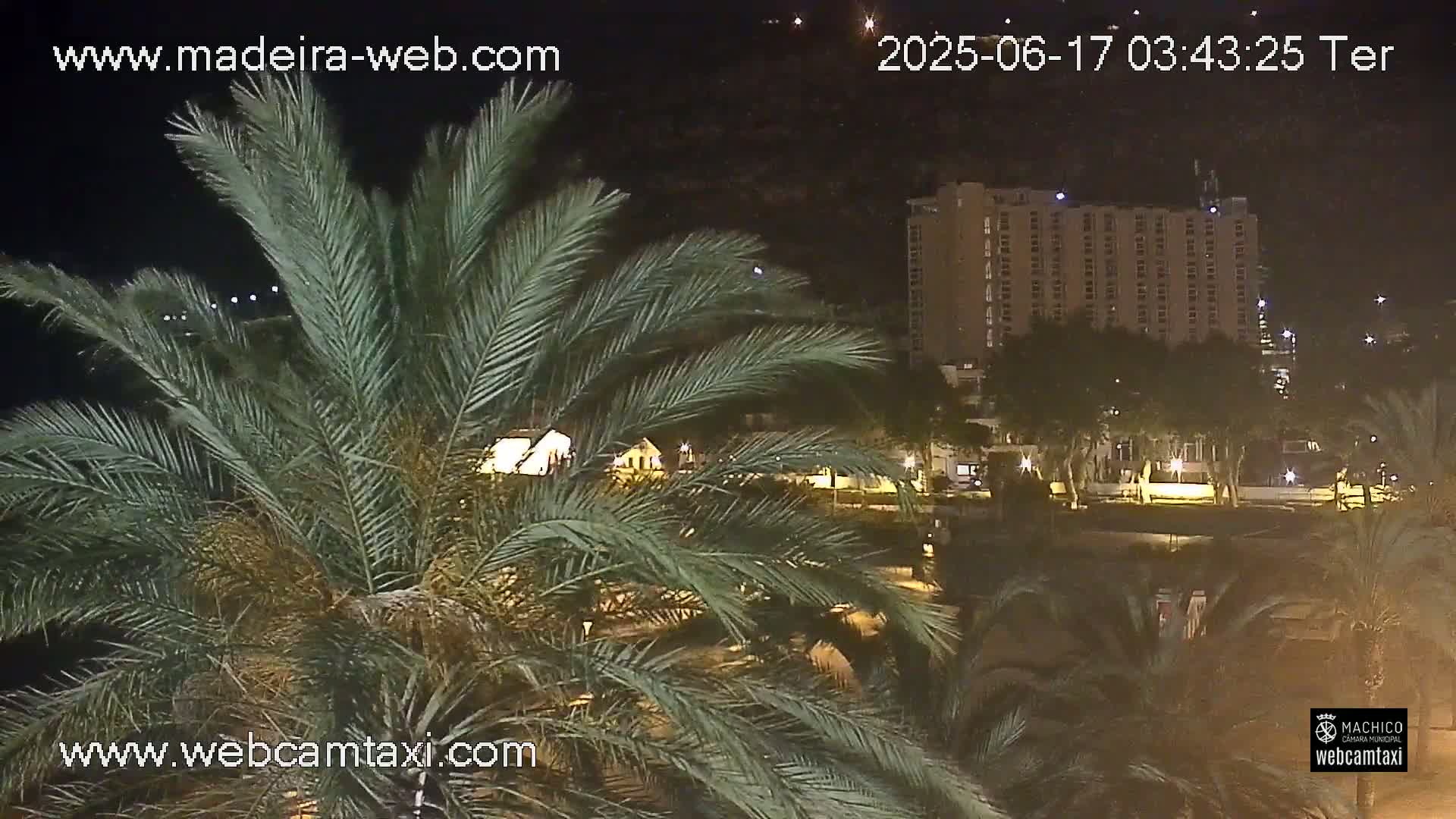 Forum Machico Mall & Machico Beach Live Cam - Machico, Madeira, Portugal