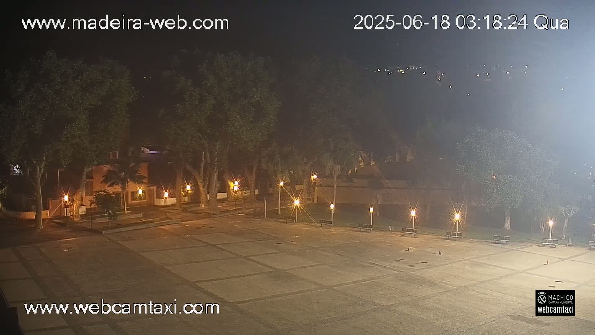 Forum Machico Mall & Machico Beach Live Cam - Machico, Madeira, Portugal