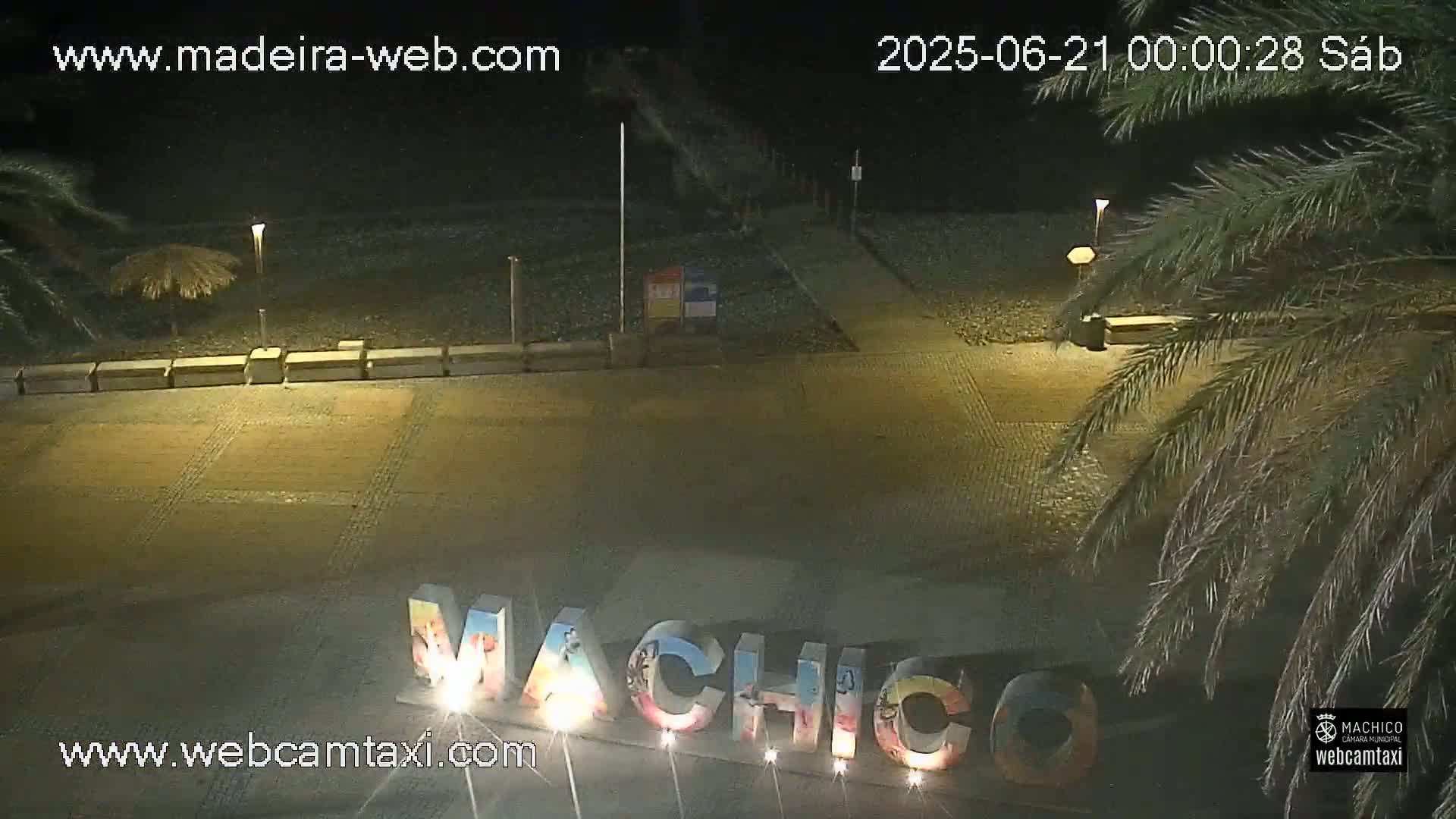 Forum Machico Mall & Machico Beach Live Cam - Machico, Madeira, Portugal