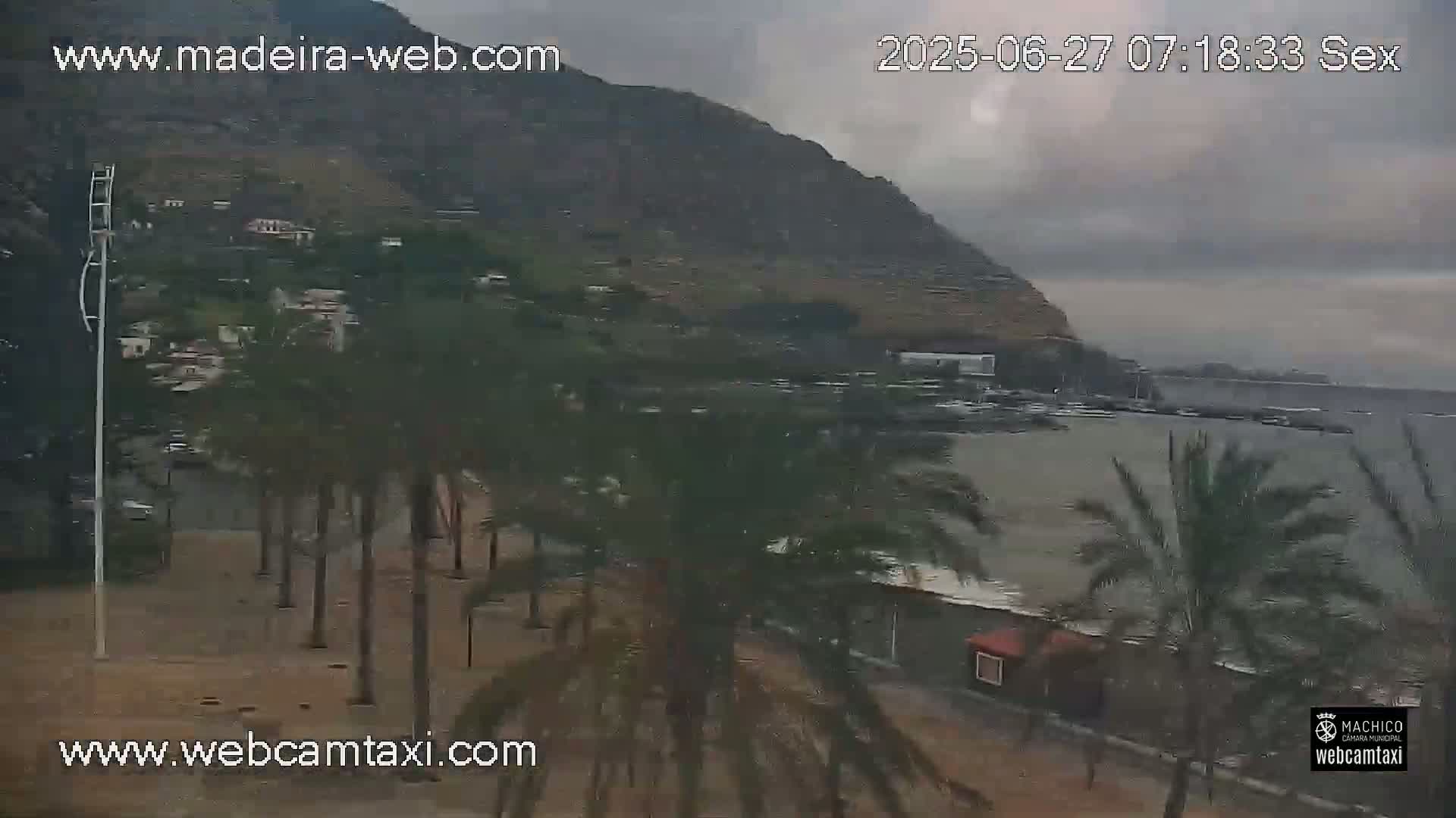 Forum Machico Mall & Machico Beach Live Cam - Machico, Madeira, Portugal