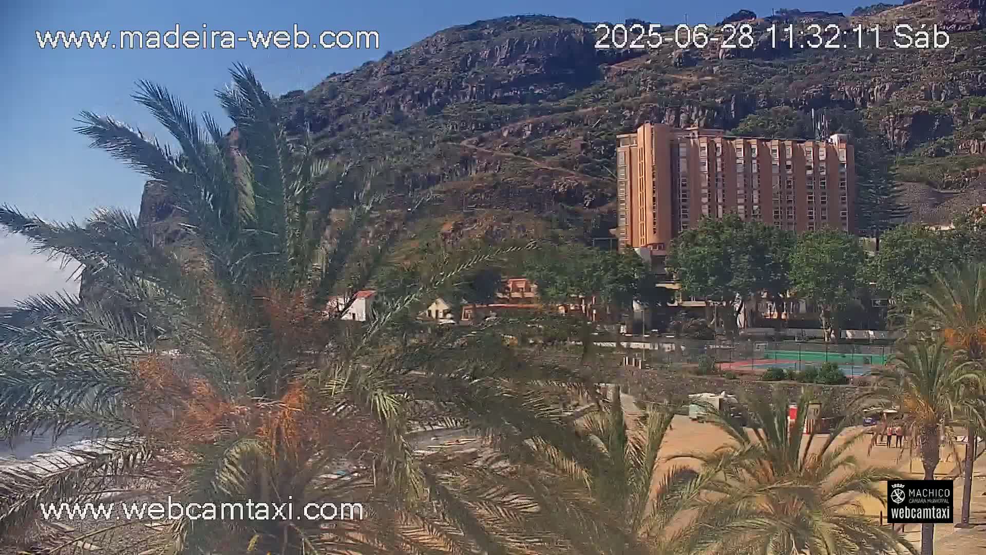 Forum Machico Mall & Machico Beach Live Cam - Machico, Madeira, Portugal