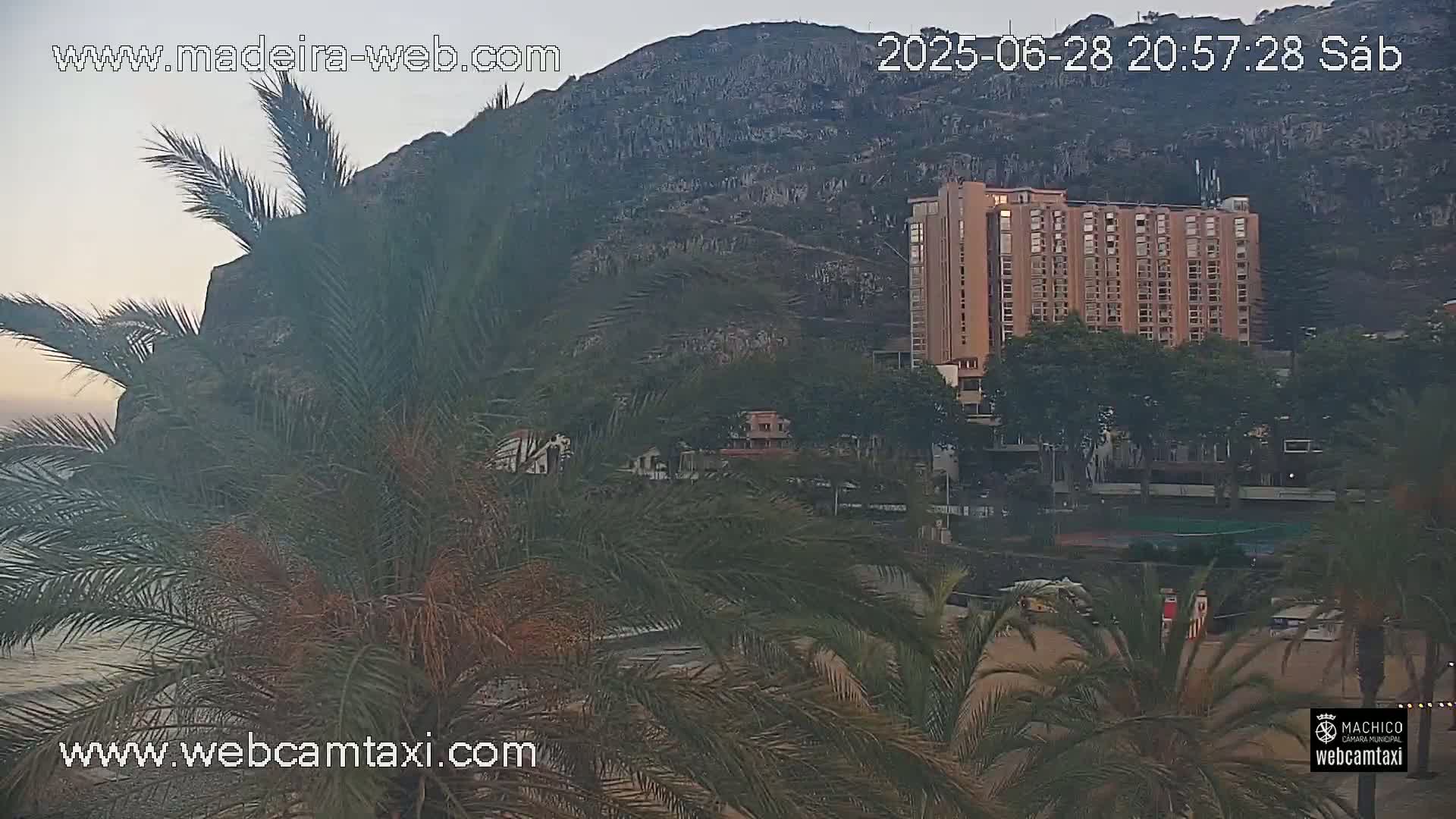 Forum Machico Mall & Machico Beach Live Cam - Machico, Madeira, Portugal