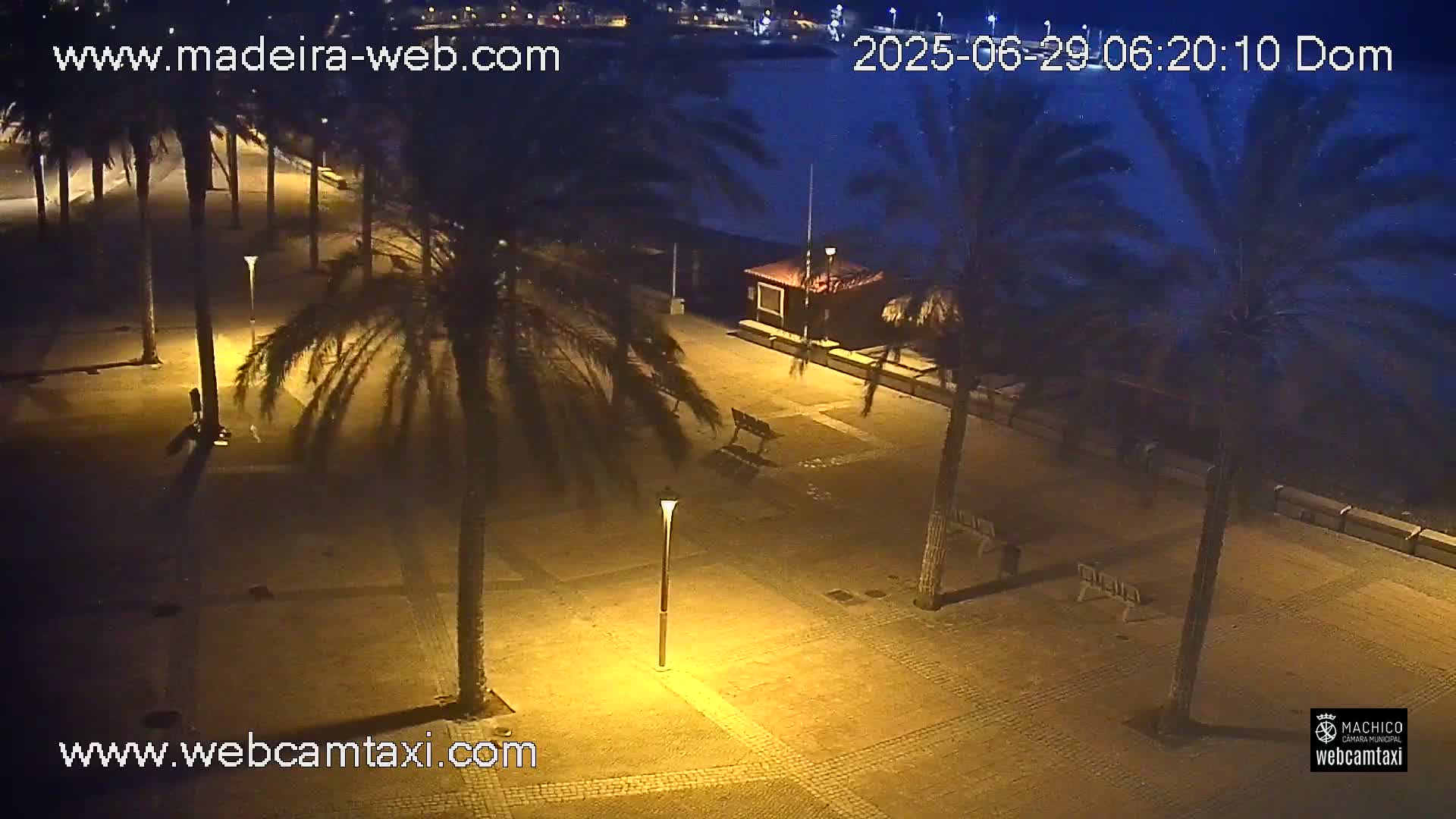 Forum Machico Mall & Machico Beach Live Cam - Machico, Madeira, Portugal