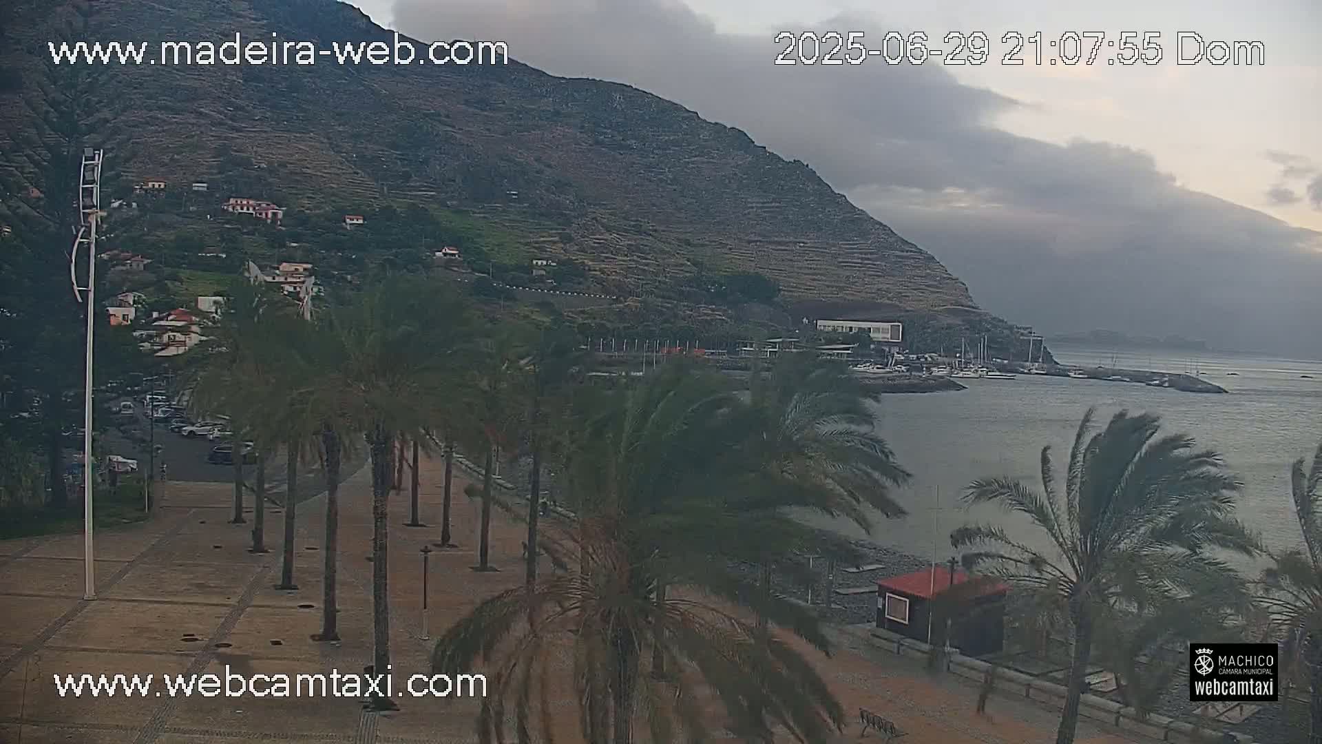 Forum Machico Mall & Machico Beach Live Cam - Machico, Madeira, Portugal