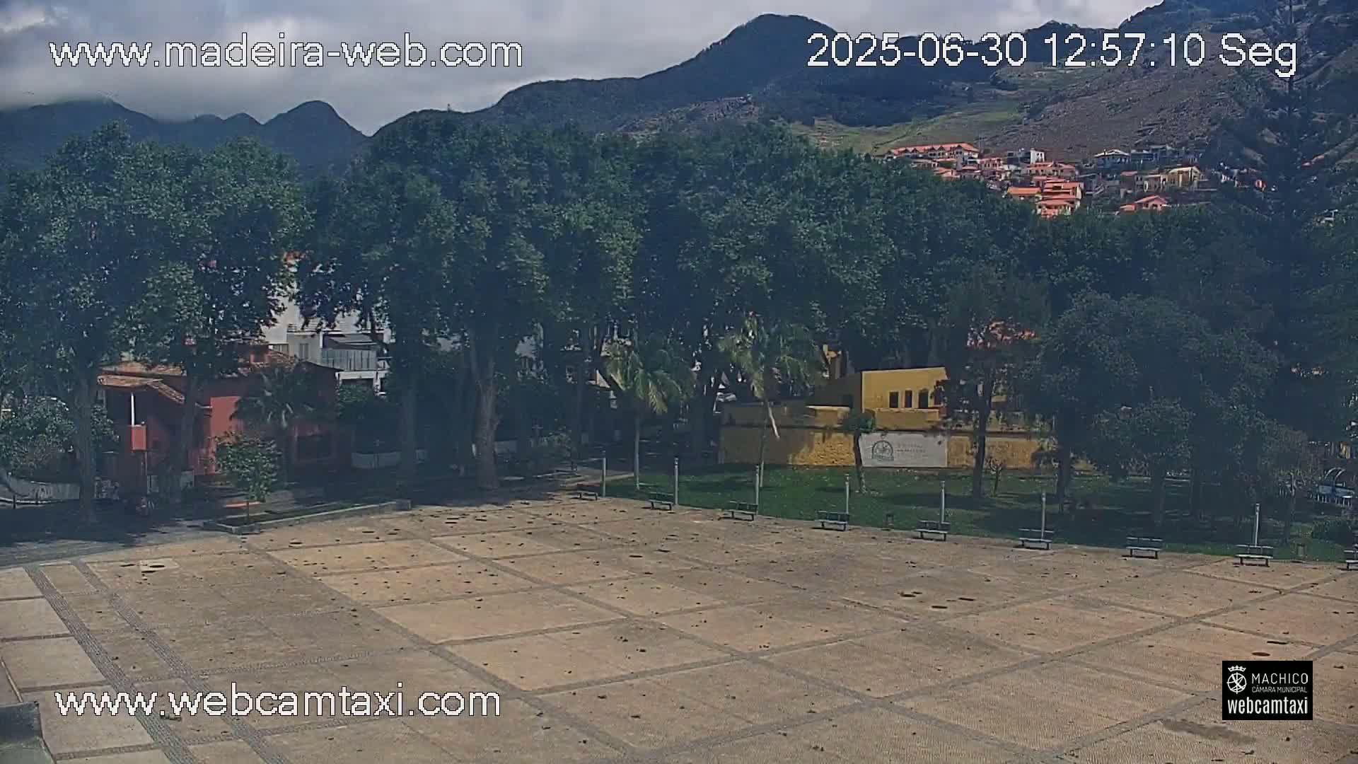 Forum Machico Mall & Machico Beach Live Cam - Machico, Madeira, Portugal