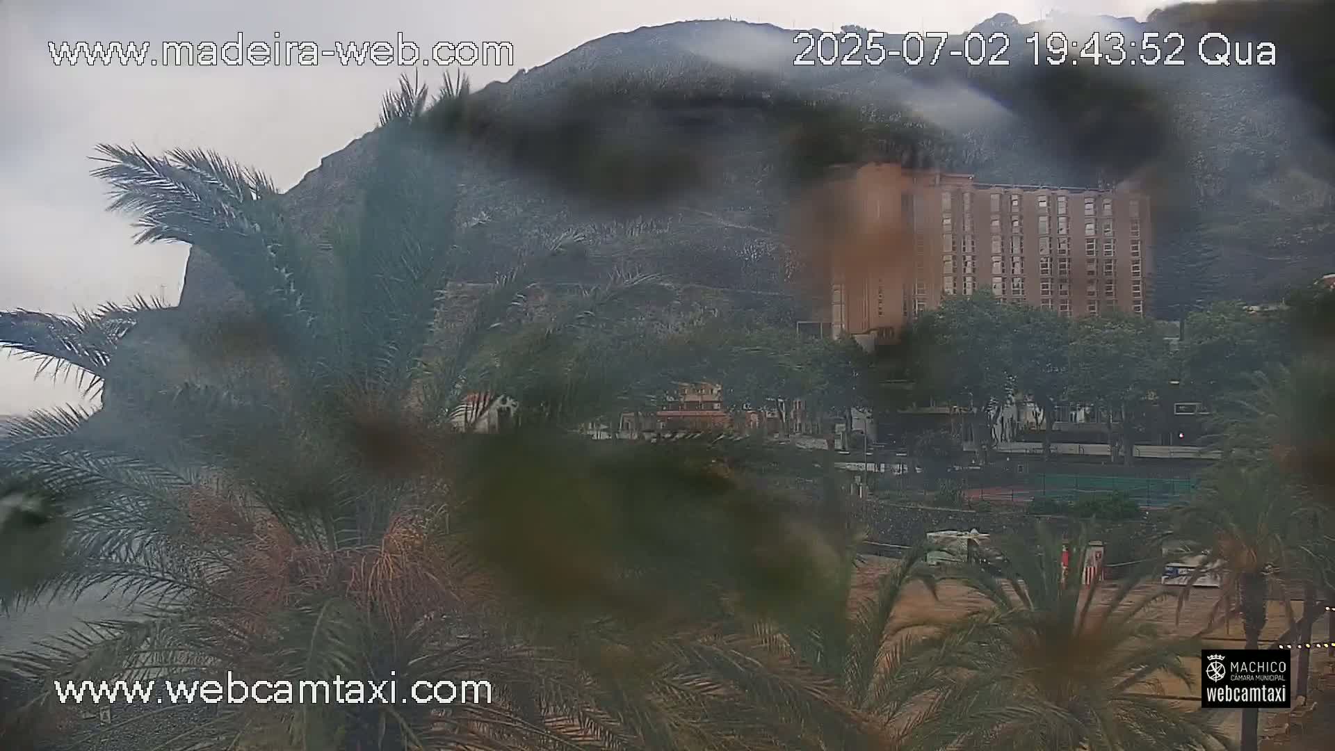 Forum Machico Mall & Machico Beach Live Cam - Machico, Madeira, Portugal