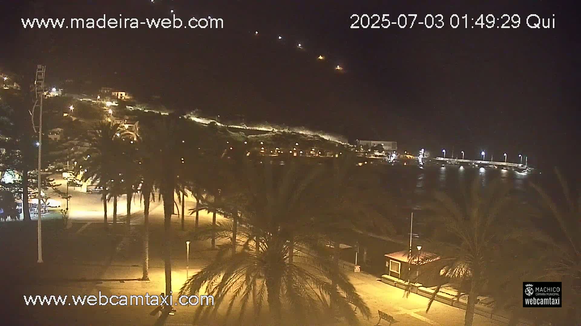 Forum Machico Mall & Machico Beach Live Cam - Machico, Madeira, Portugal