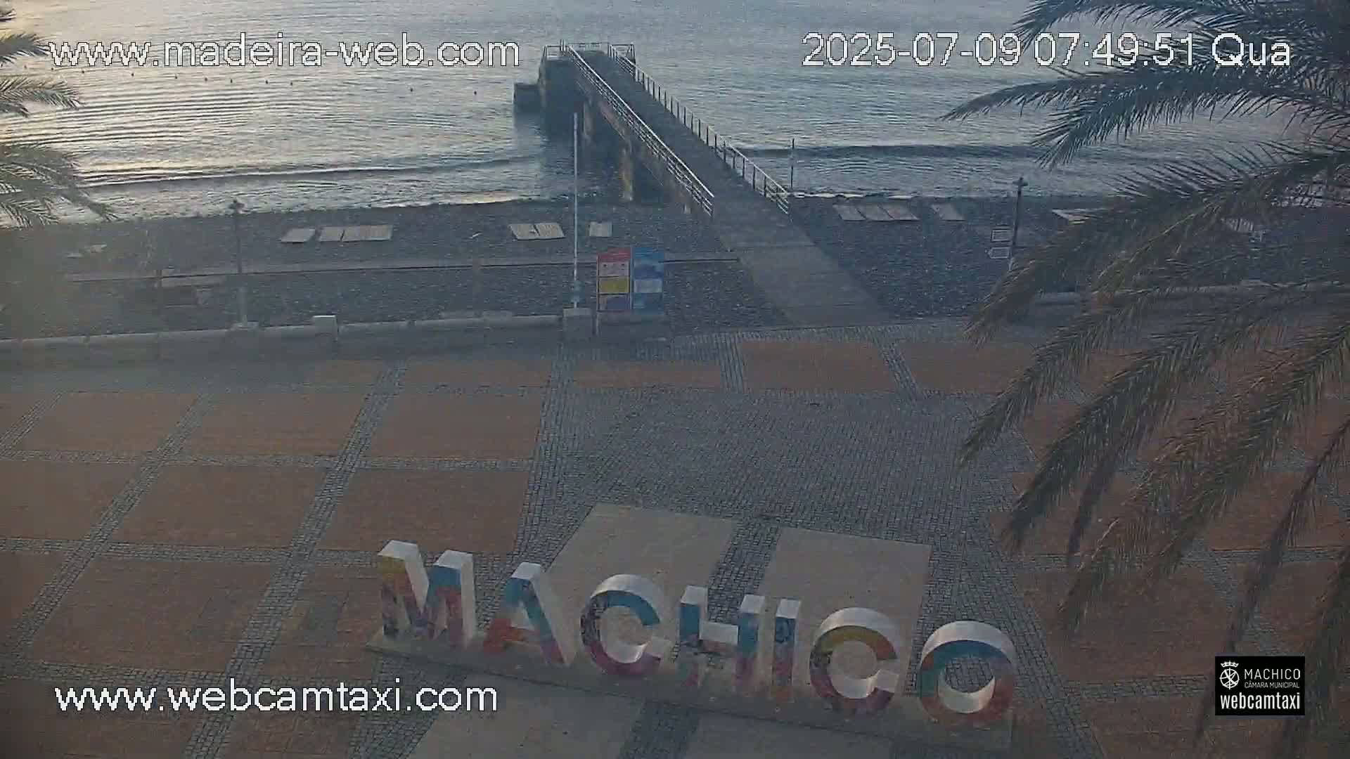 Forum Machico Mall & Machico Beach Live Cam - Machico, Madeira, Portugal