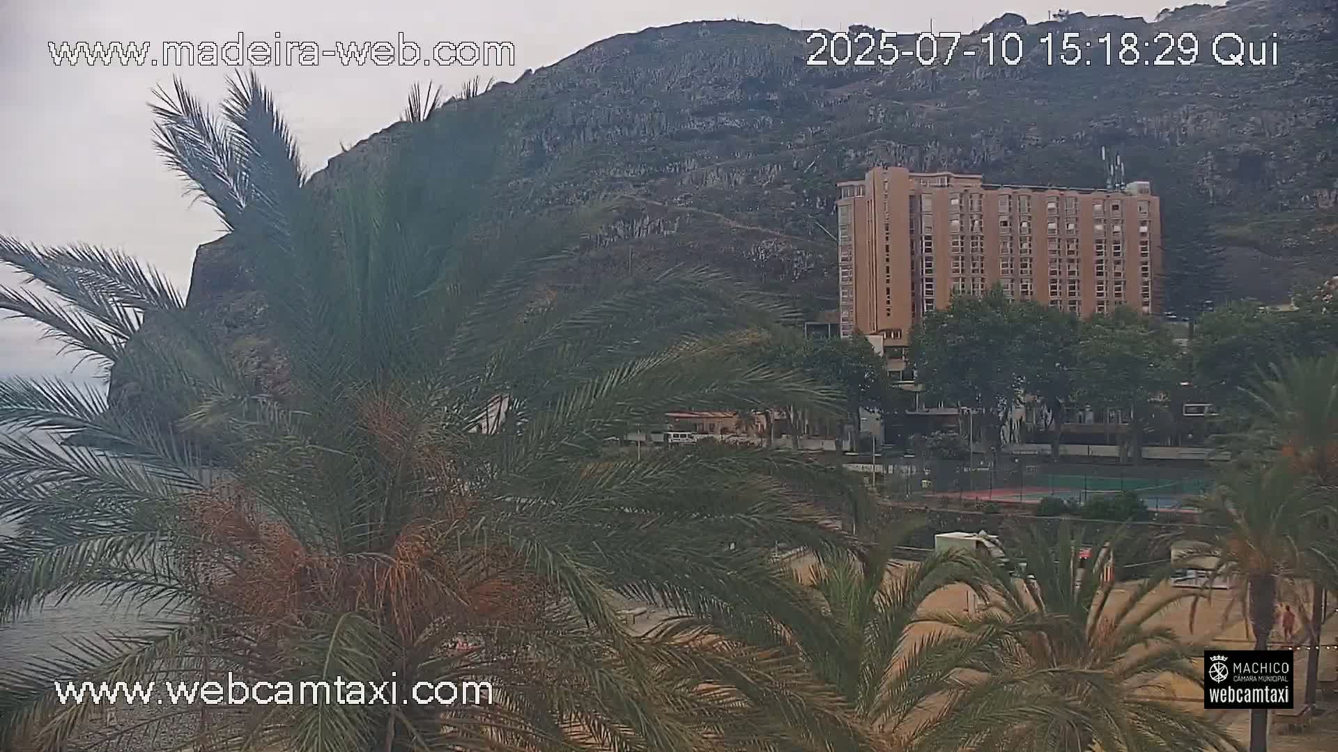 Forum Machico Mall & Machico Beach Live Cam - Machico, Madeira, Portugal
