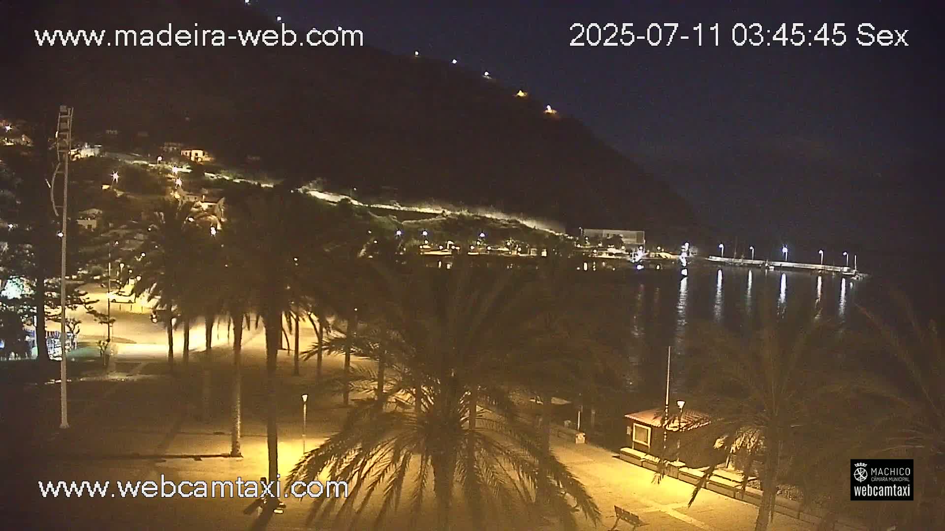 Forum Machico Mall & Machico Beach Live Cam - Machico, Madeira, Portugal