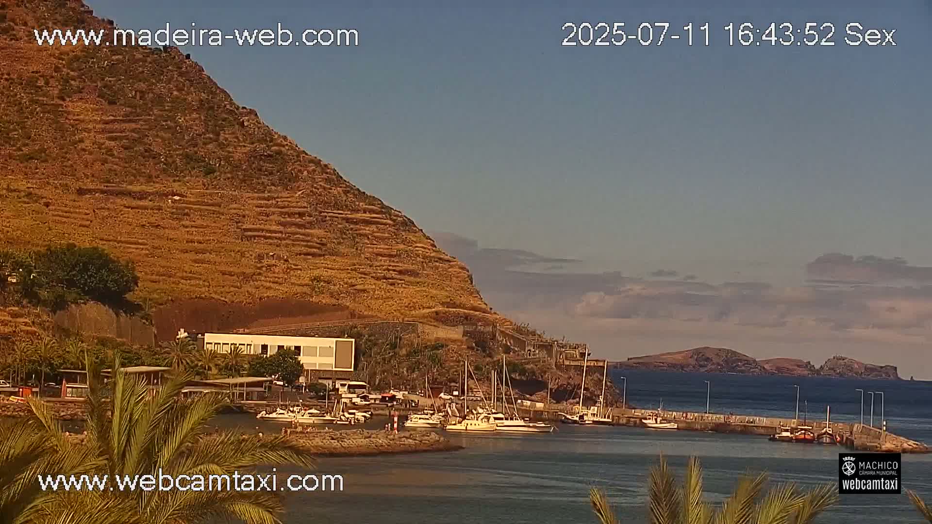Forum Machico Mall & Machico Beach Live Cam - Machico, Madeira, Portugal