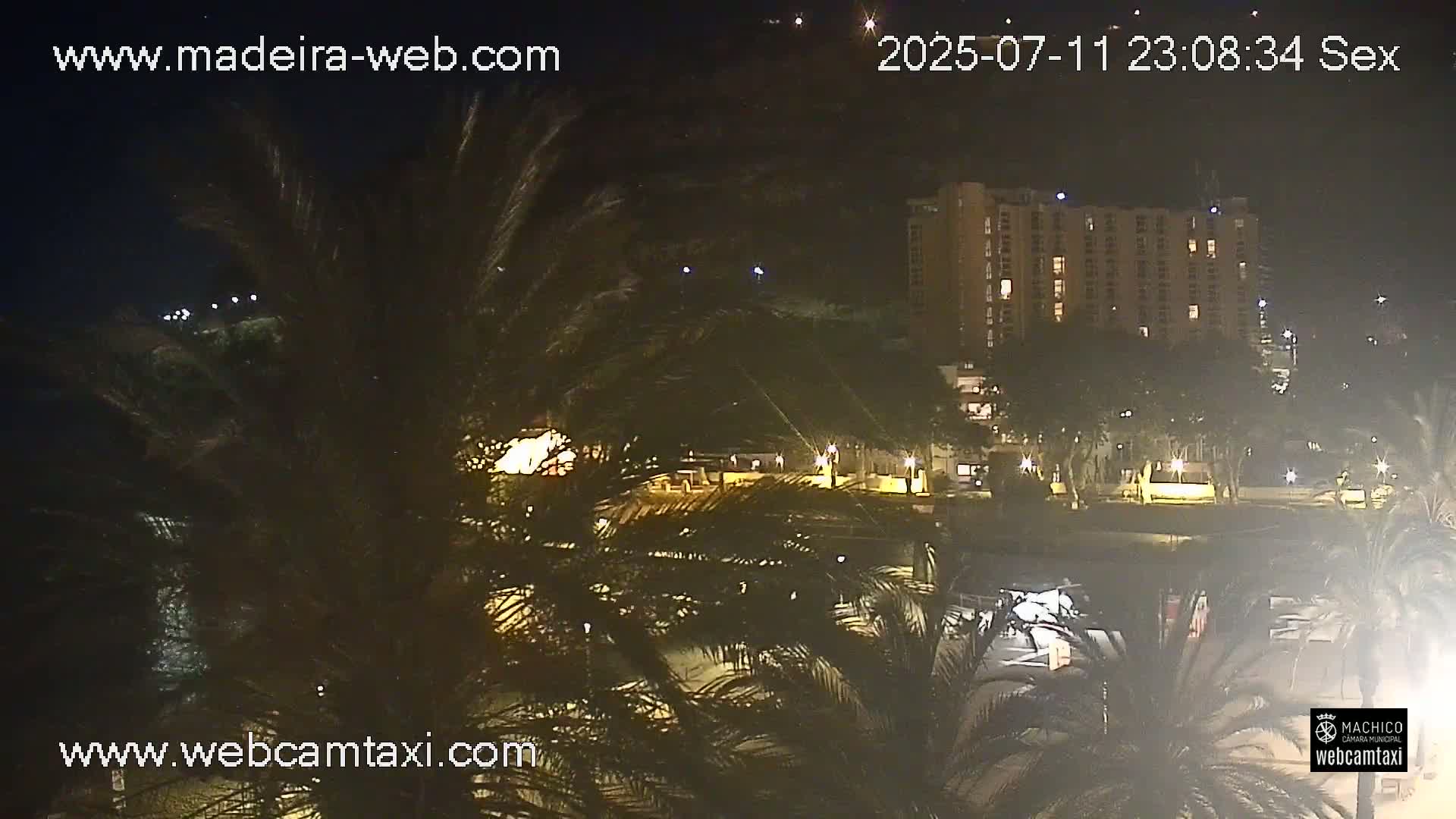 Forum Machico Mall & Machico Beach Live Cam - Machico, Madeira, Portugal