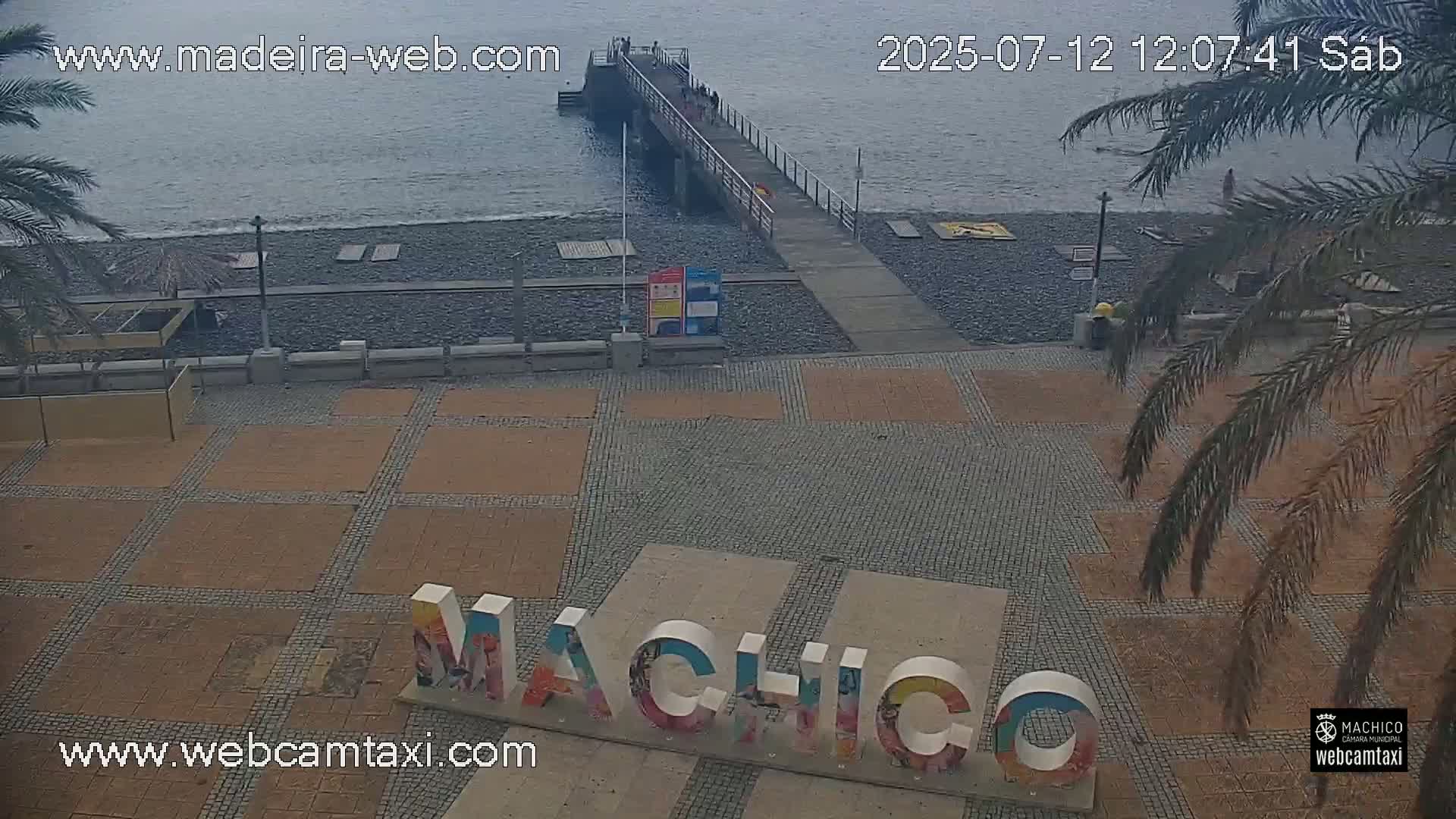 Forum Machico Mall & Machico Beach Live Cam - Machico, Madeira, Portugal