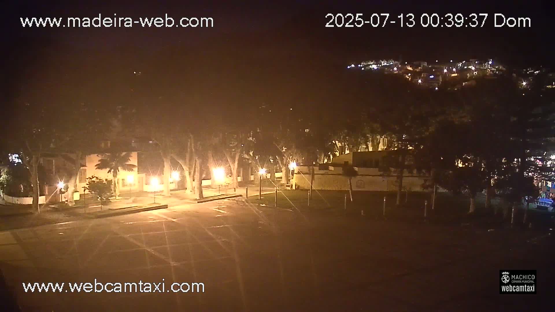 Forum Machico Mall & Machico Beach Live Cam - Machico, Madeira, Portugal