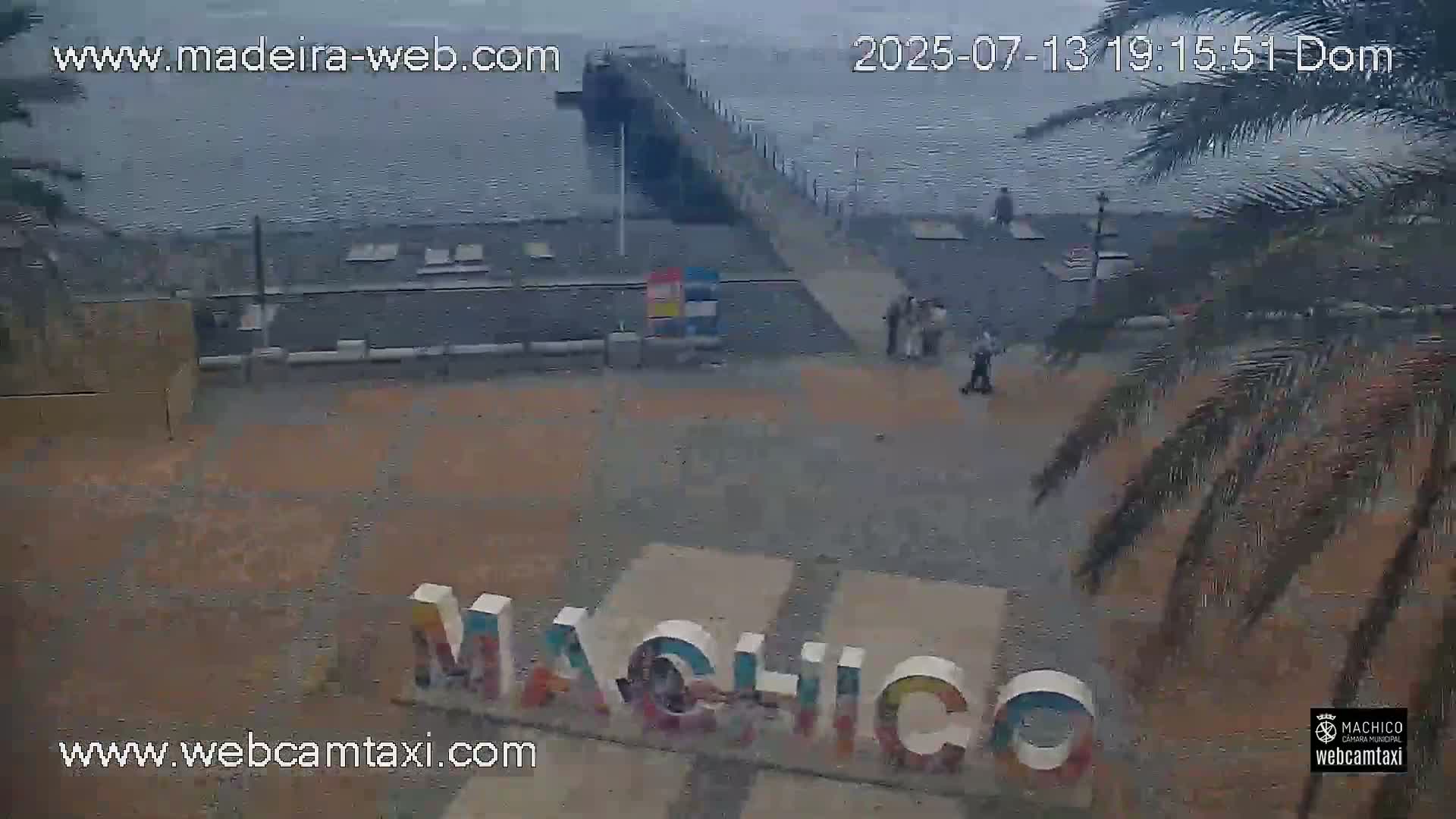 Forum Machico Mall & Machico Beach Live Cam - Machico, Madeira, Portugal