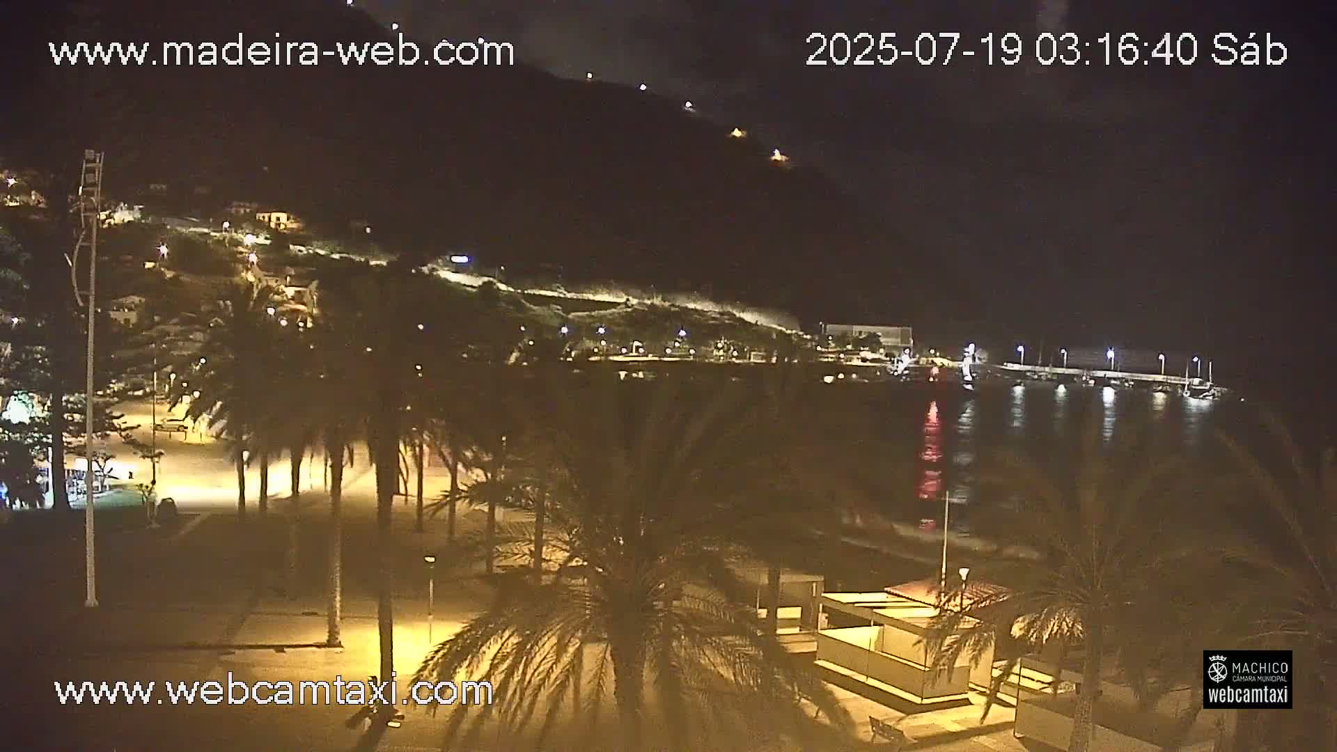 Forum Machico Mall & Machico Beach Live Cam - Machico, Madeira, Portugal