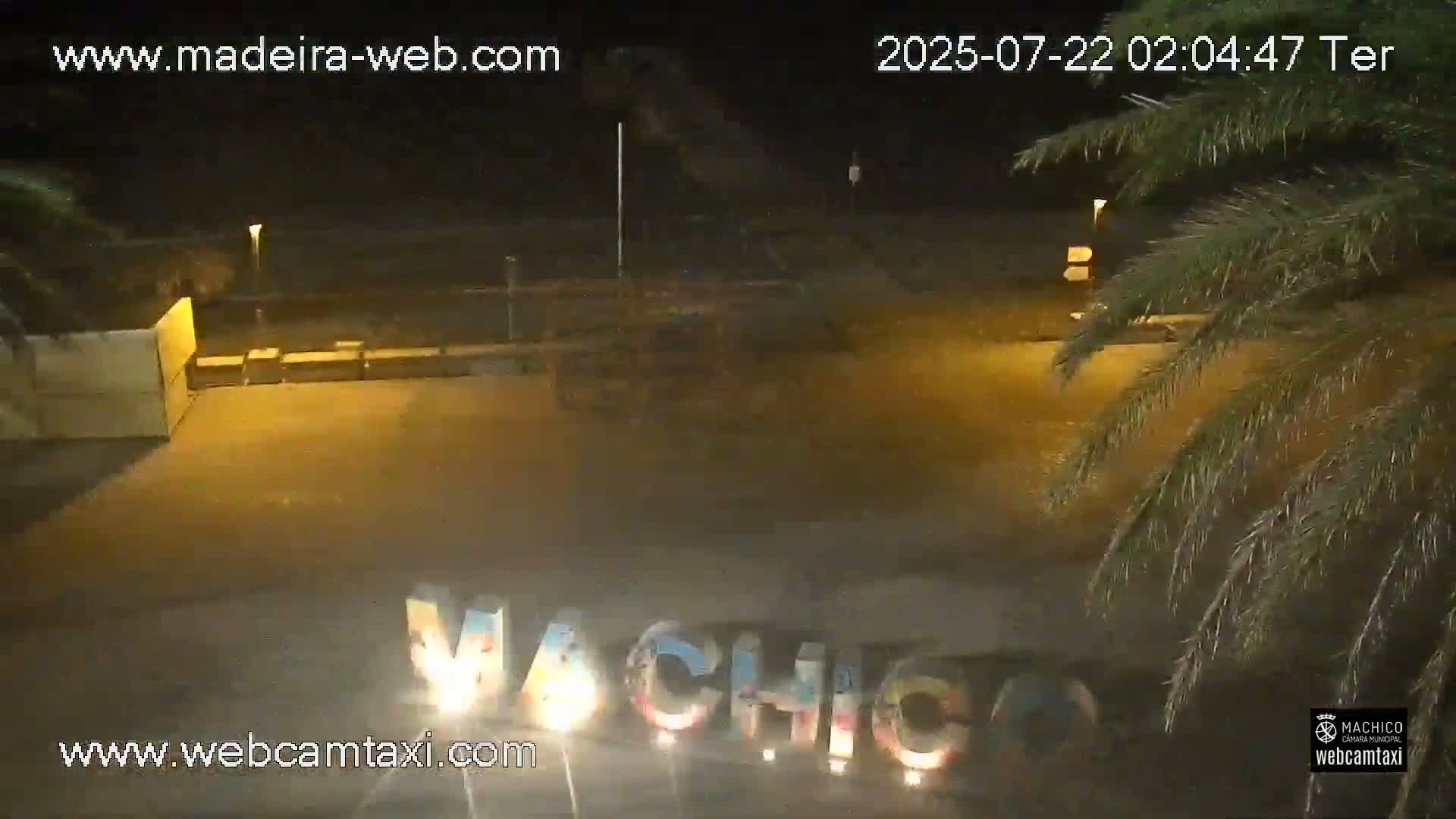 Forum Machico Mall & Machico Beach Live Cam - Machico, Madeira, Portugal