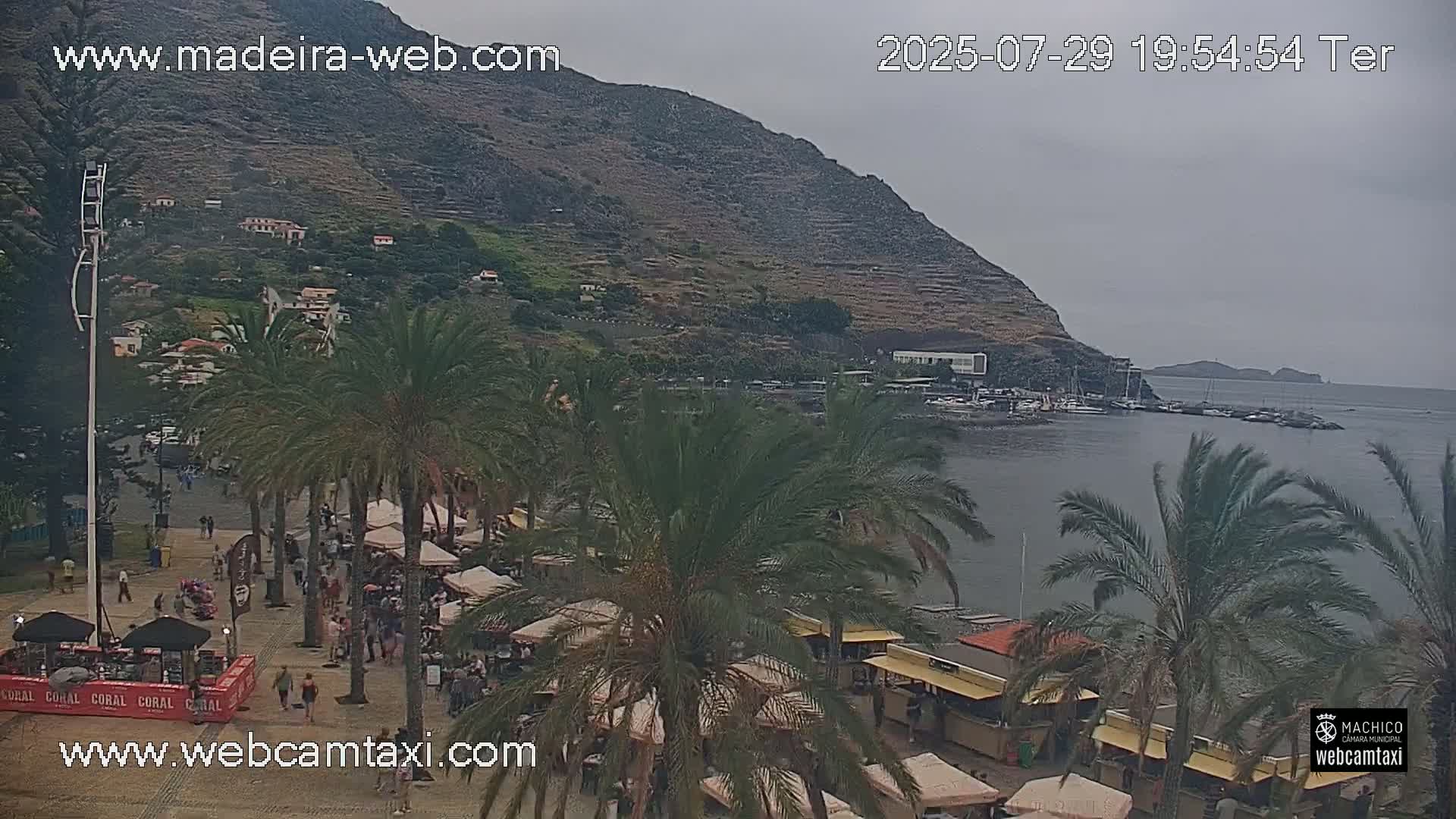 Forum Machico Mall & Machico Beach Live Cam - Machico, Madeira, Portugal