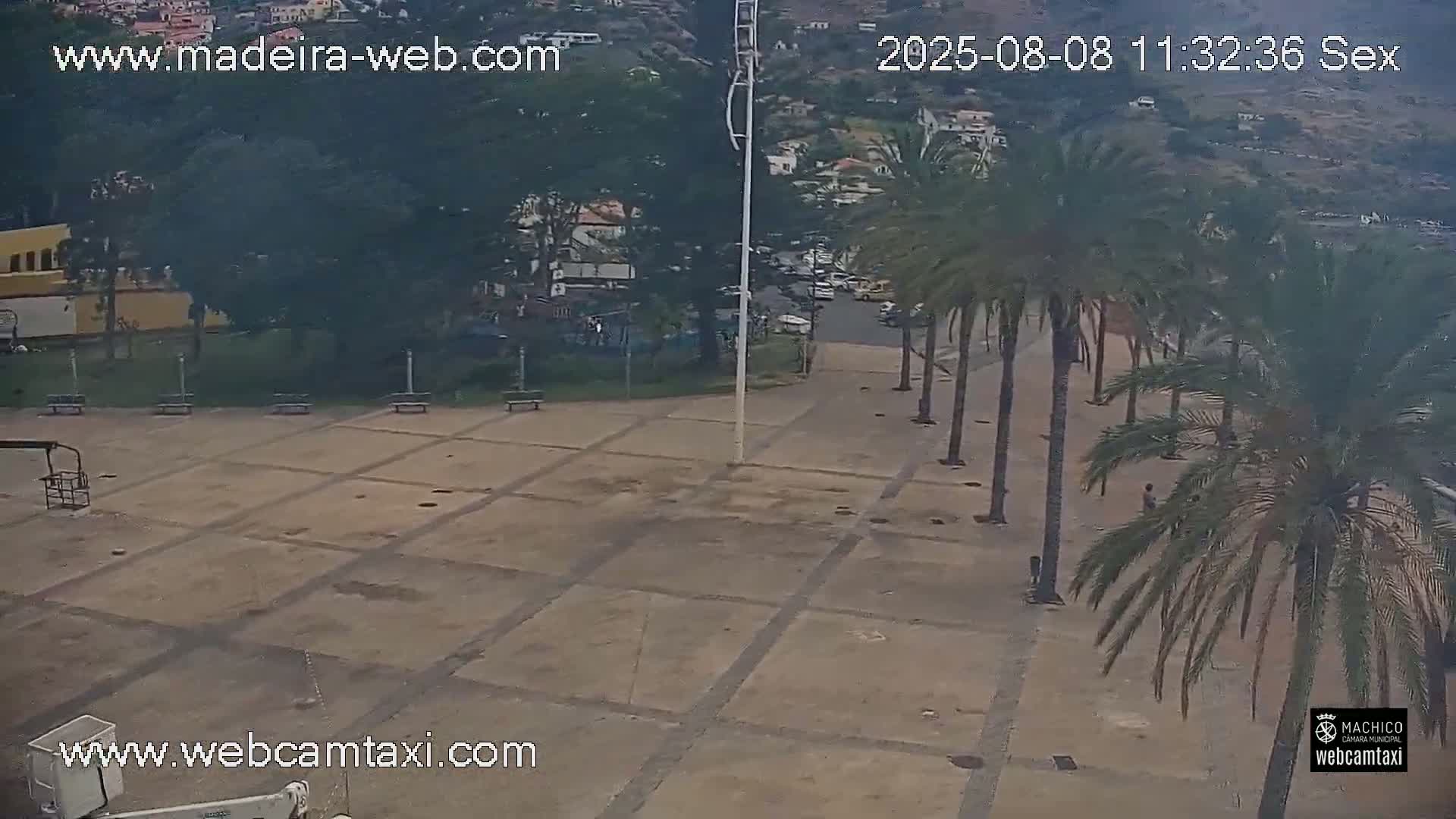Forum Machico Mall & Machico Beach Live Cam - Machico, Madeira, Portugal