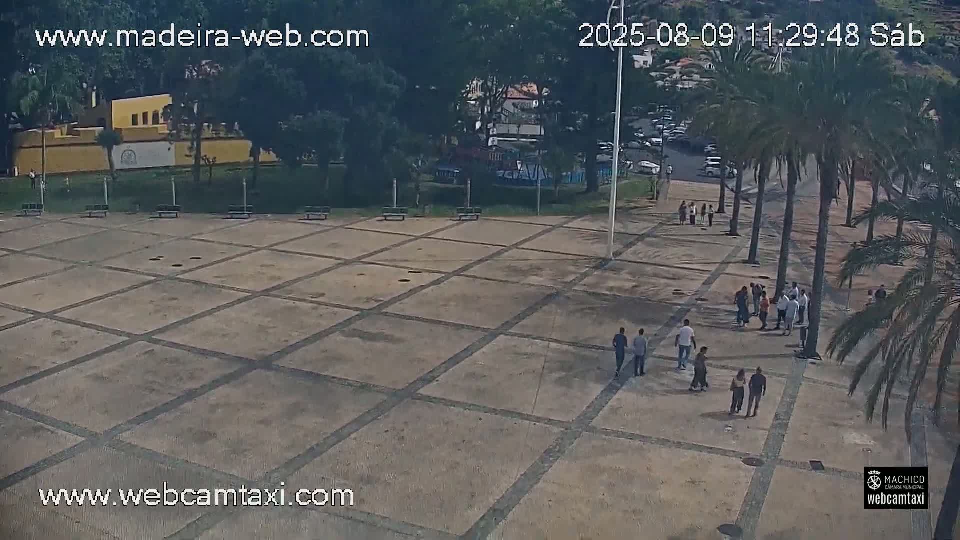 Forum Machico Mall & Machico Beach Live Cam - Machico, Madeira, Portugal