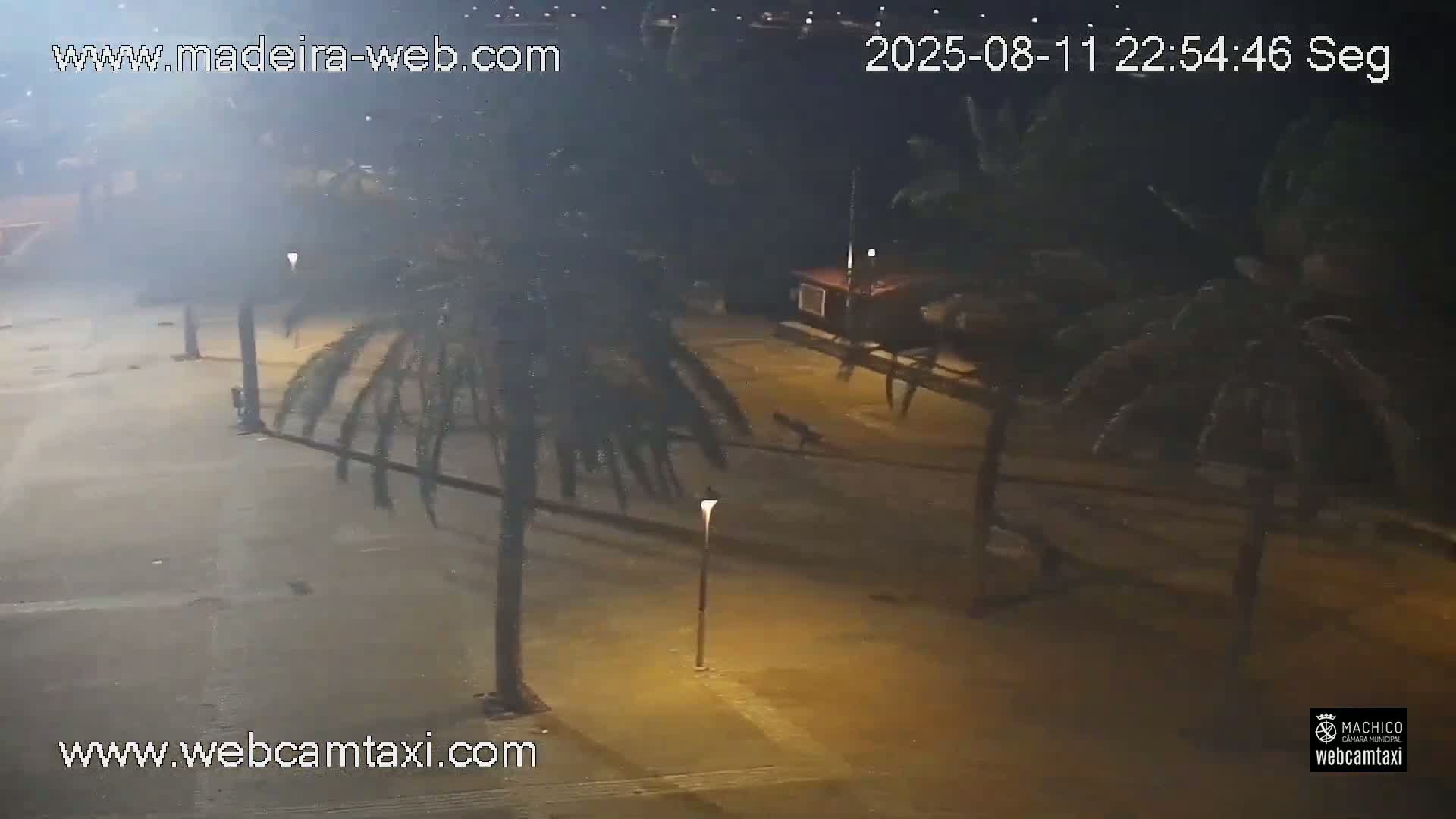 Forum Machico Mall & Machico Beach Live Cam - Machico, Madeira, Portugal