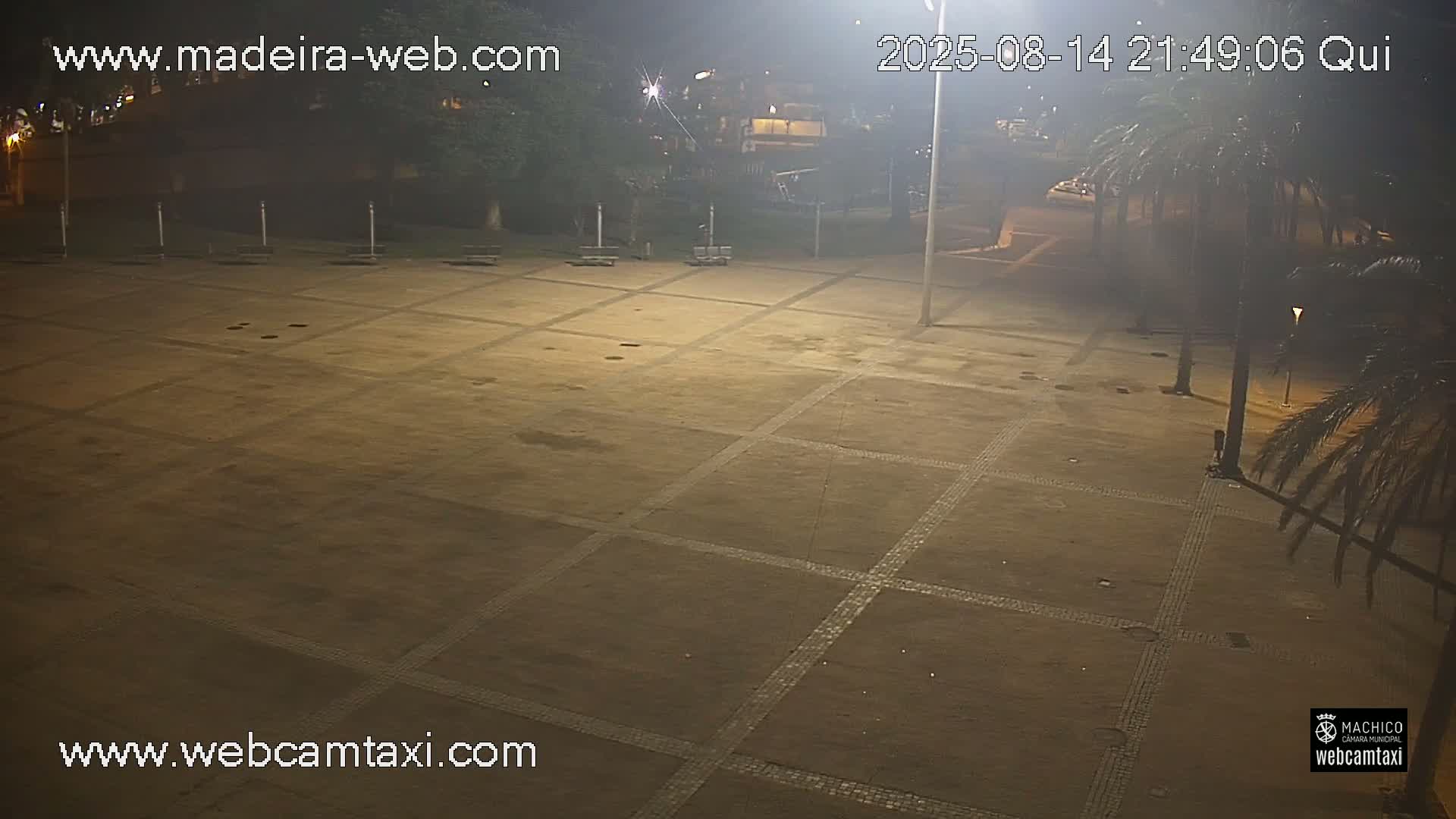 Forum Machico Mall & Machico Beach Live Cam - Machico, Madeira, Portugal