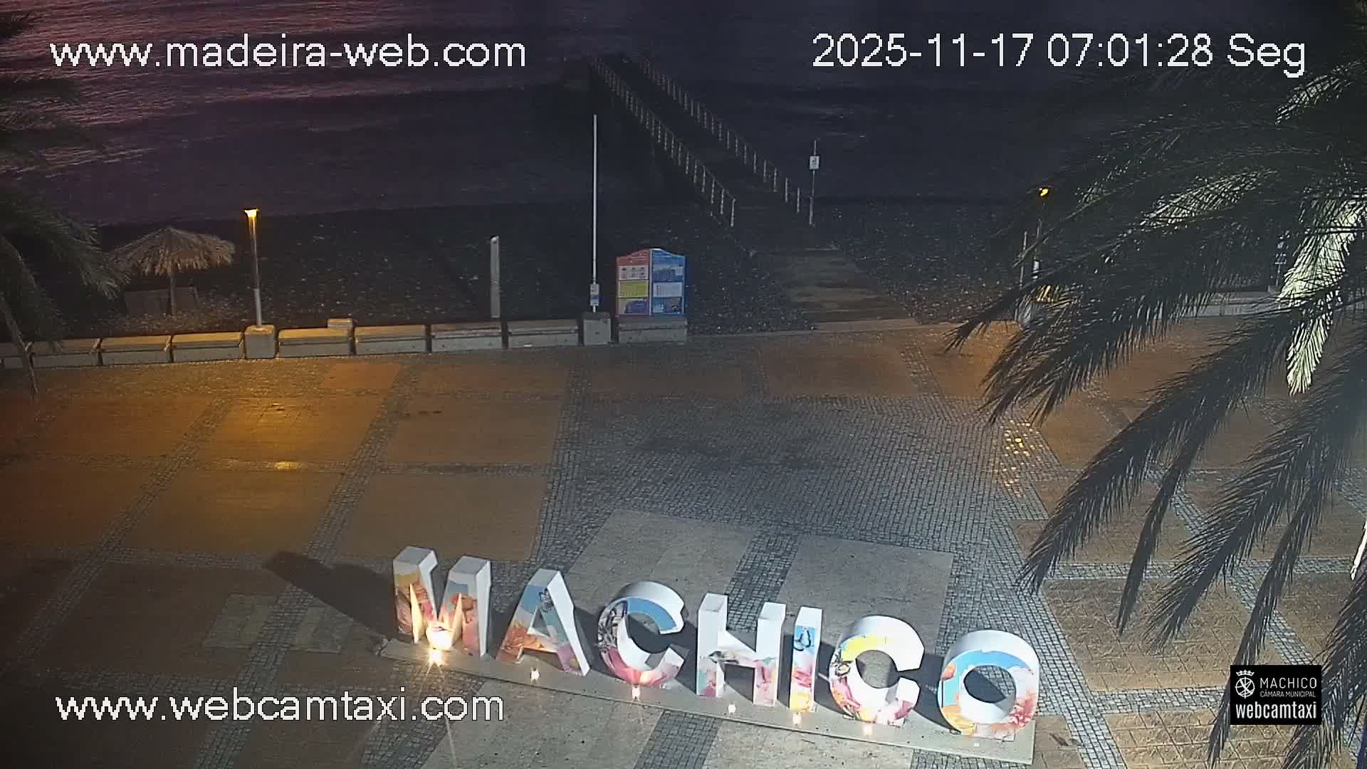 Forum Machico Mall & Machico Beach Live Cam - Machico, Madeira, Portugal