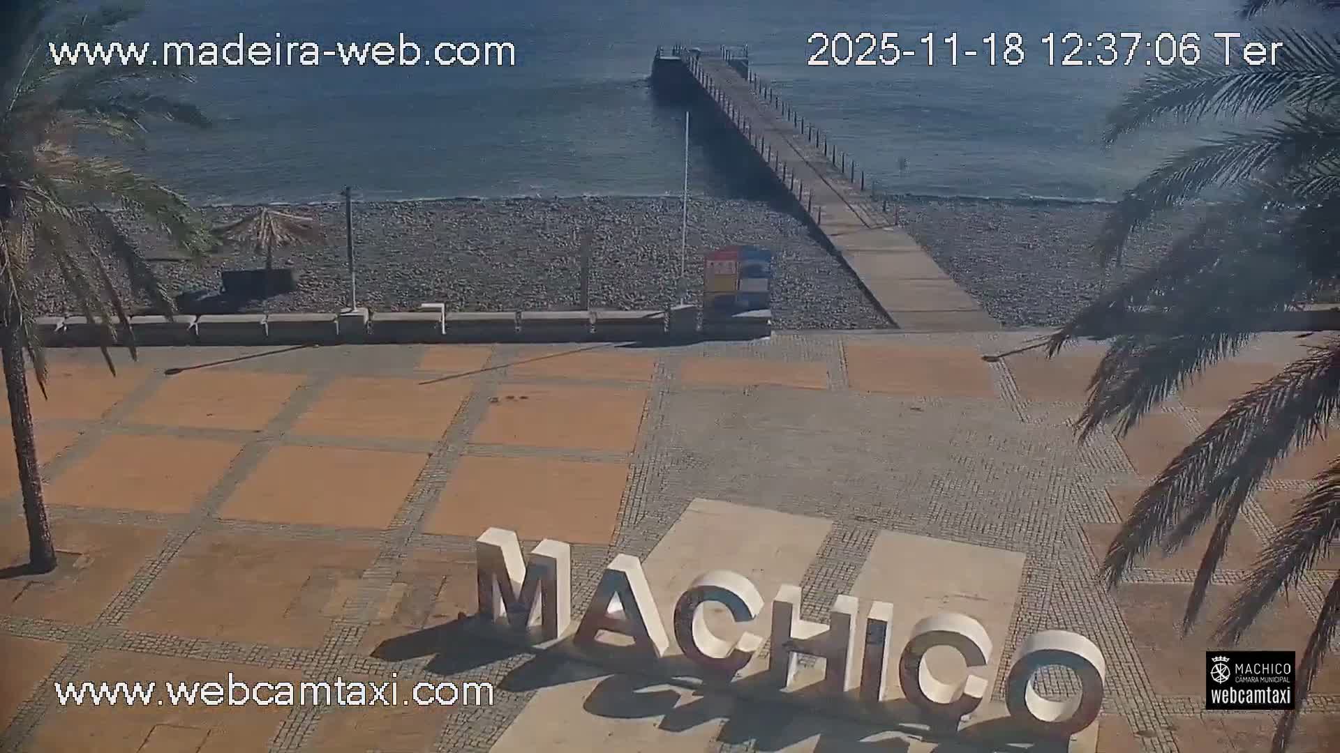 Forum Machico Mall & Machico Beach Live Cam - Machico, Madeira, Portugal