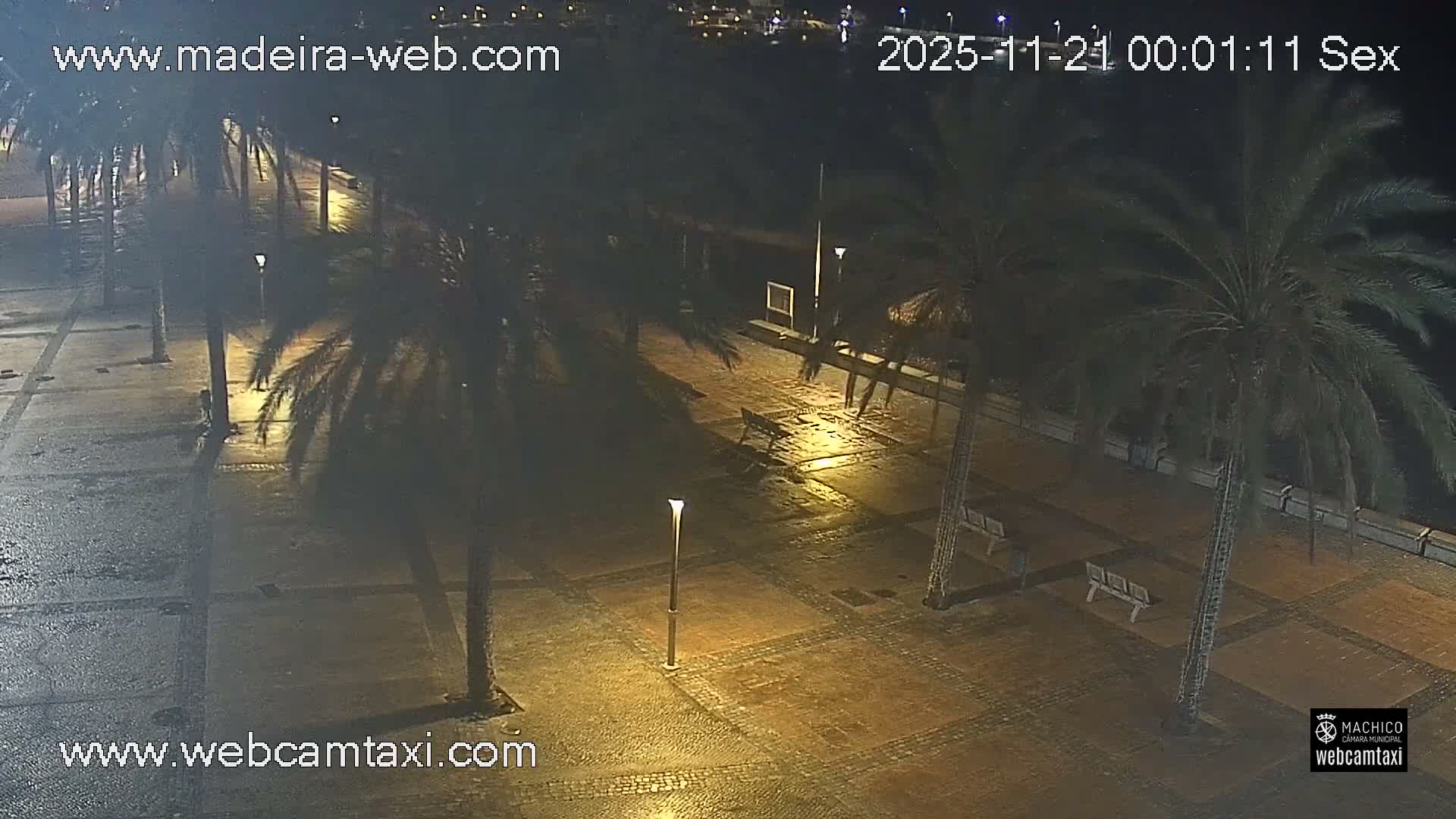 Forum Machico Mall & Machico Beach Live Cam - Machico, Madeira, Portugal