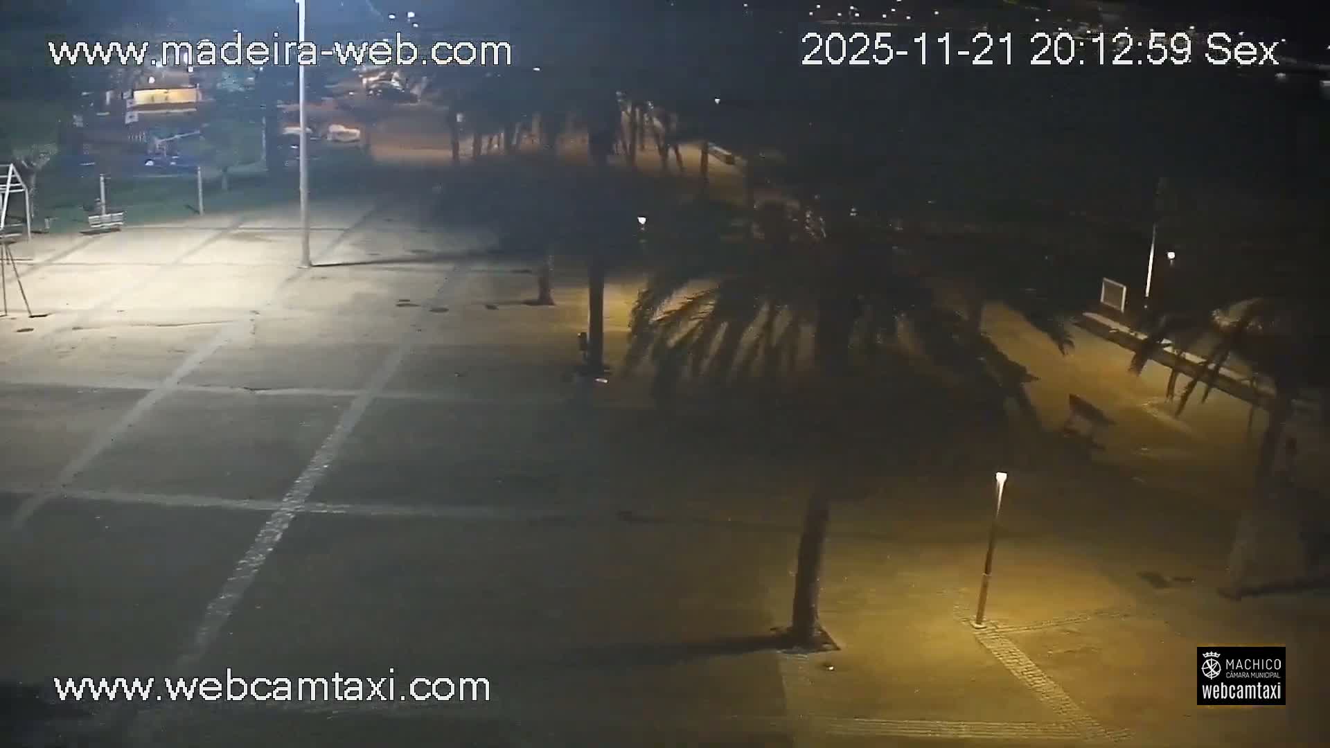 Forum Machico Mall & Machico Beach Live Cam - Machico, Madeira, Portugal