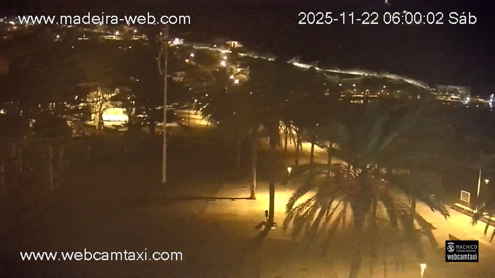 Forum Machico Mall & Machico Beach Live Cam - Machico, Madeira, Portugal