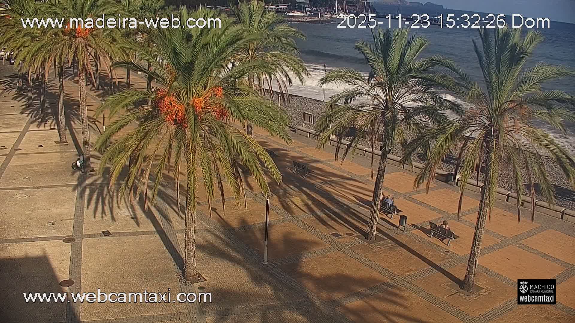 Forum Machico Mall & Machico Beach Live Cam - Machico, Madeira, Portugal
