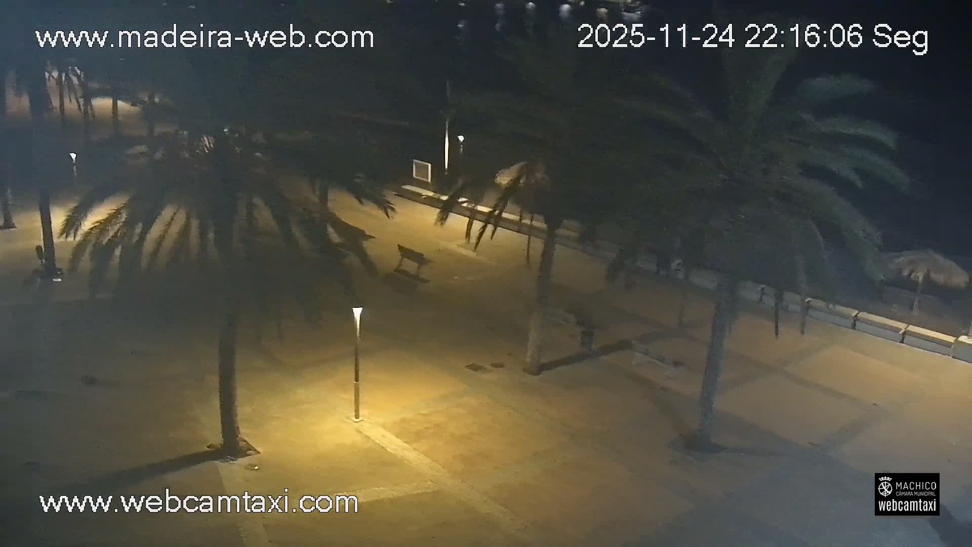 Forum Machico Mall & Machico Beach Live Cam - Machico, Madeira, Portugal