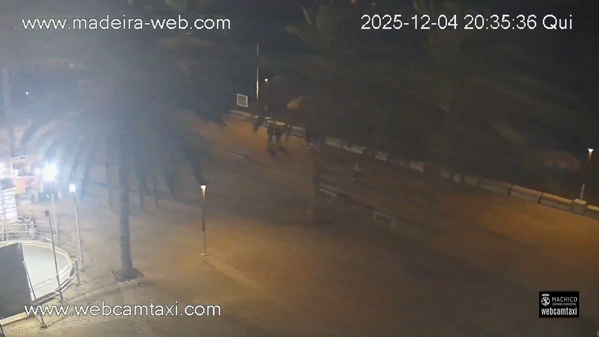 Forum Machico Mall & Machico Beach Live Cam - Machico, Madeira, Portugal