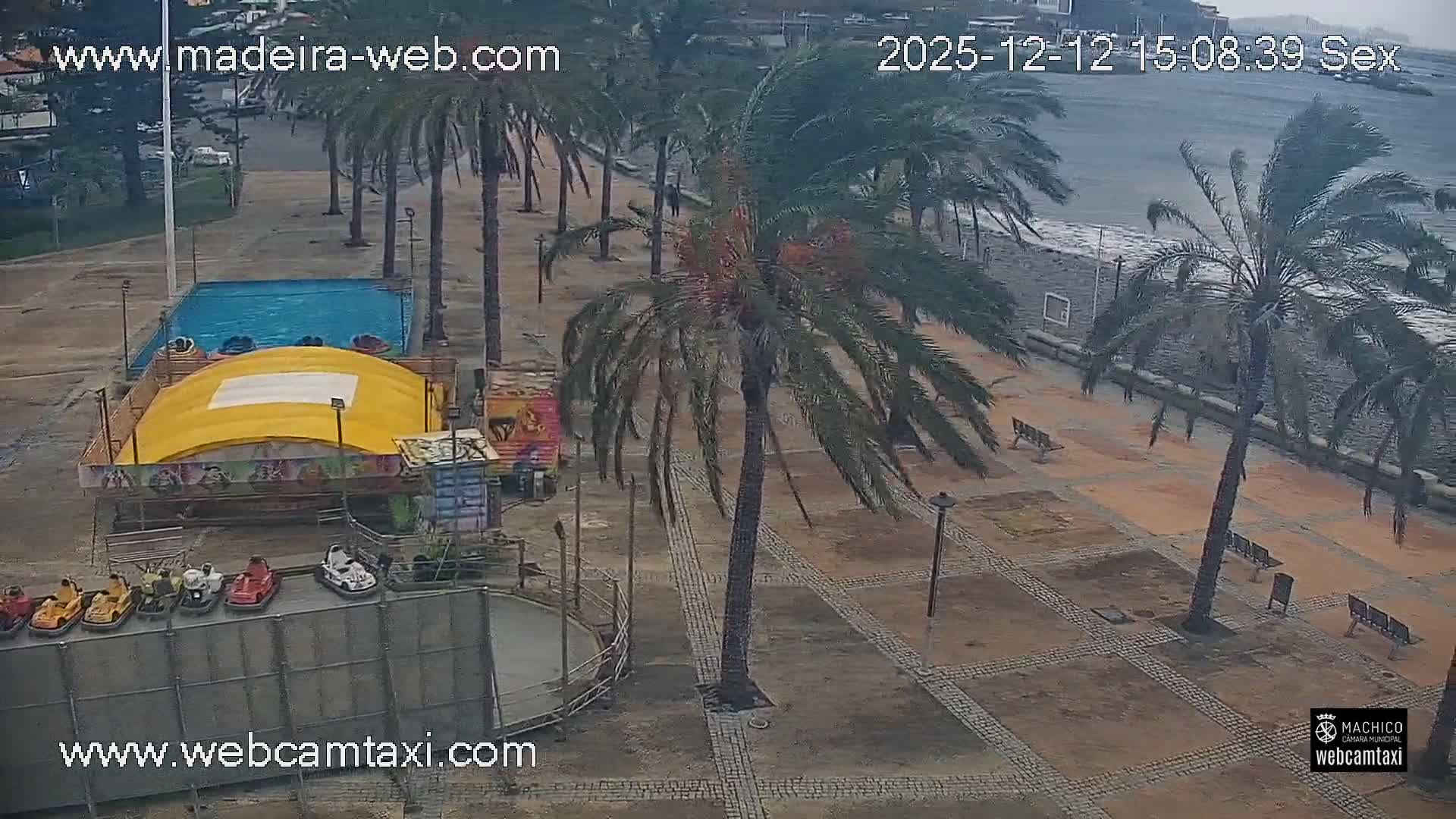 Forum Machico Mall & Machico Beach Live Cam - Machico, Madeira, Portugal