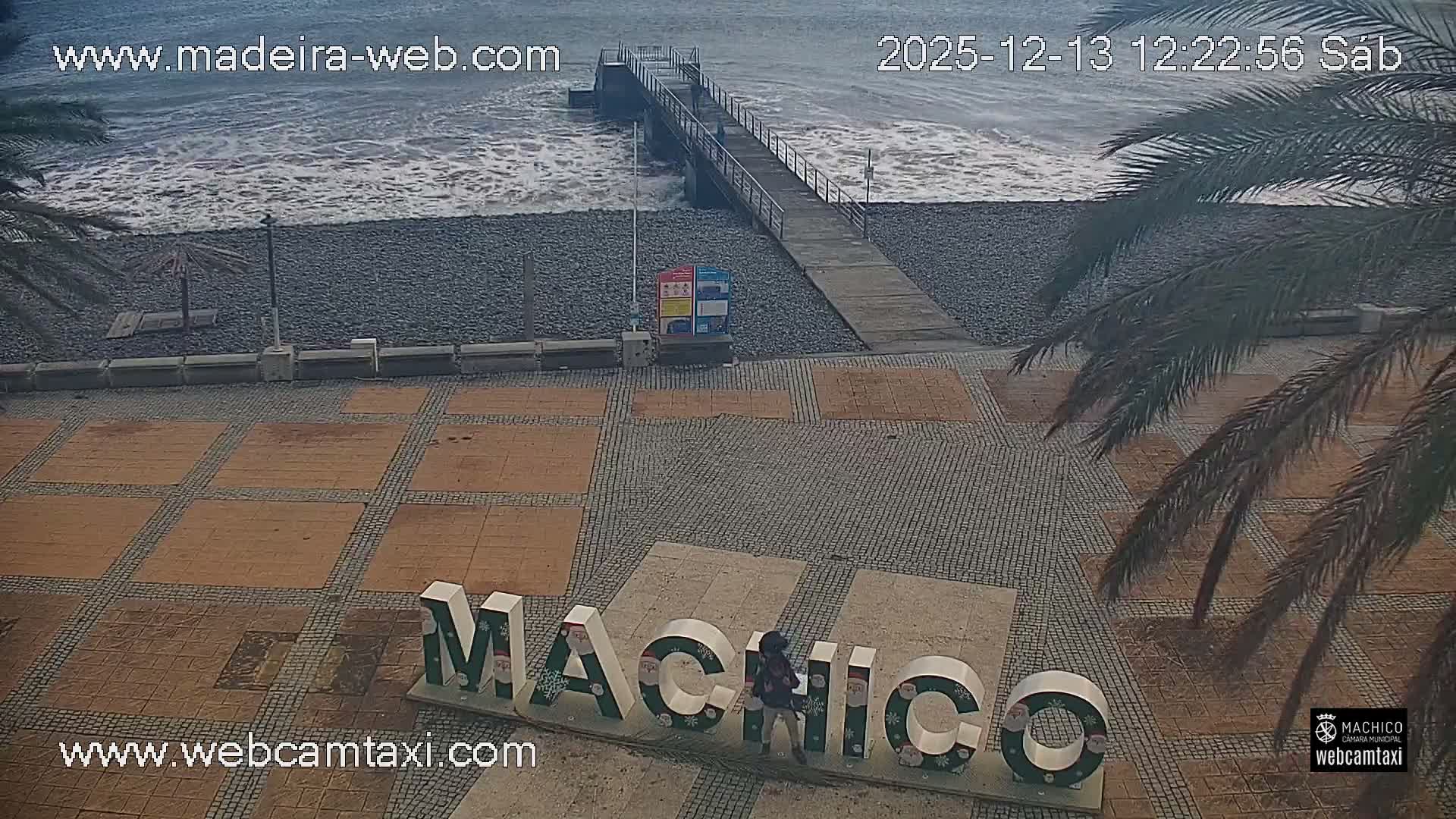Forum Machico Mall & Machico Beach Live Cam - Machico, Madeira, Portugal