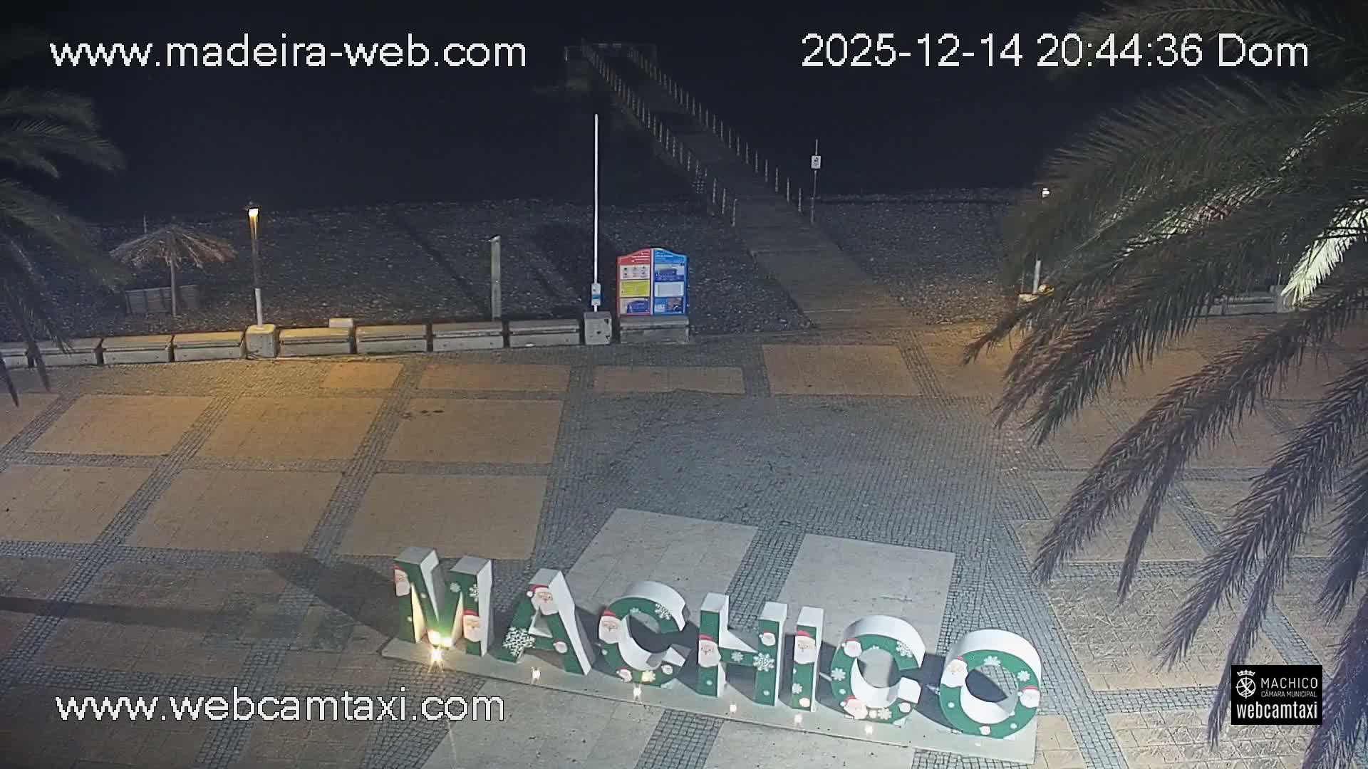 Forum Machico Mall & Machico Beach Live Cam - Machico, Madeira, Portugal
