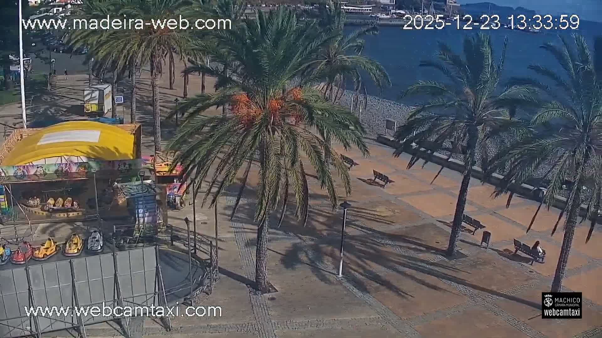 Forum Machico Mall & Machico Beach Live Cam - Machico, Madeira, Portugal