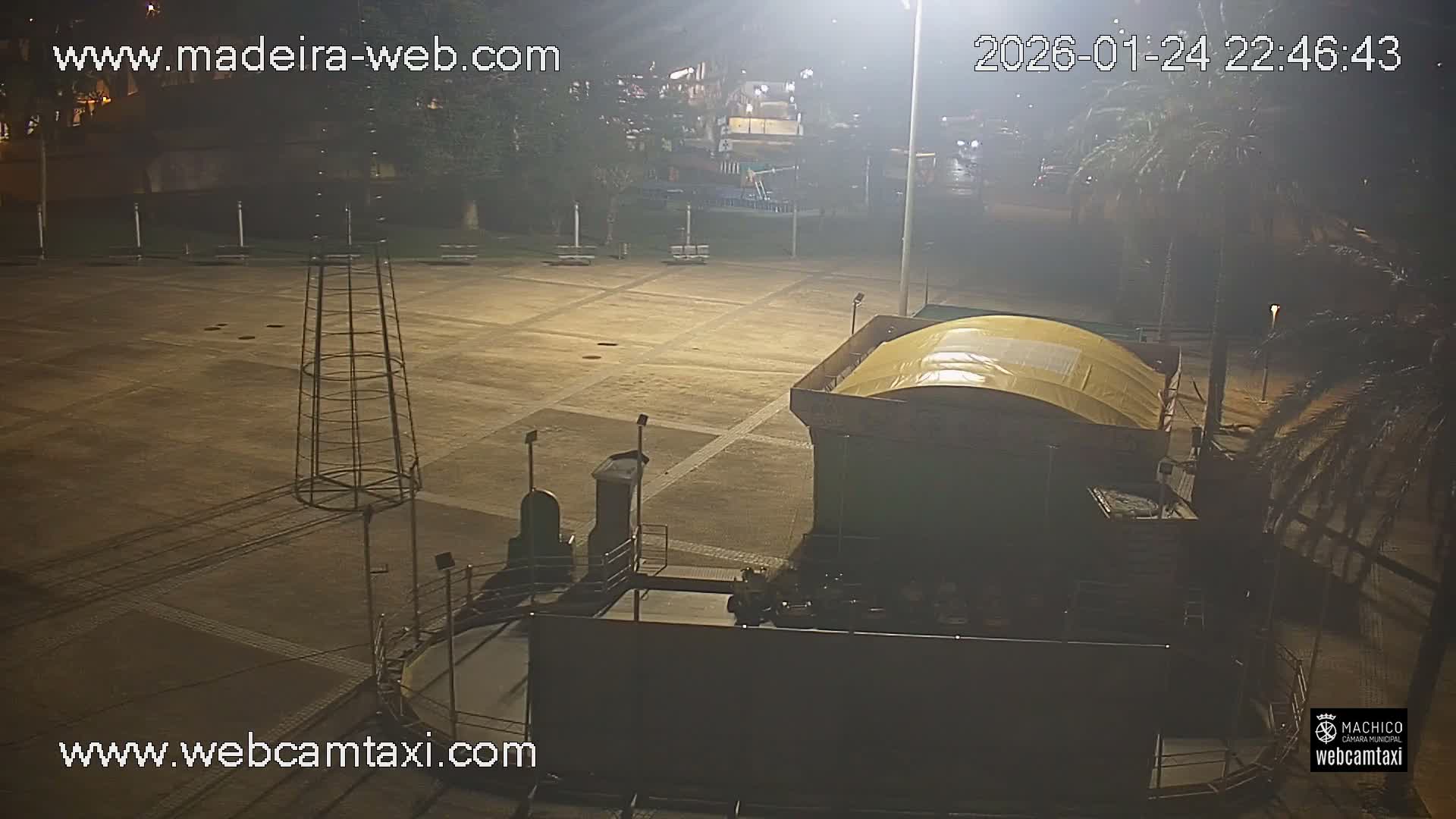 Forum Machico Mall & Machico Beach Live Cam - Machico, Madeira, Portugal
