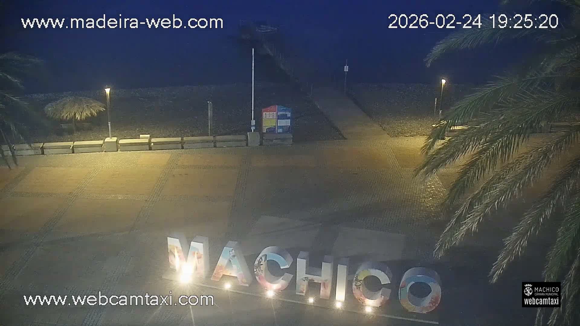 Forum Machico Mall & Machico Beach Live Cam - Machico, Madeira, Portugal