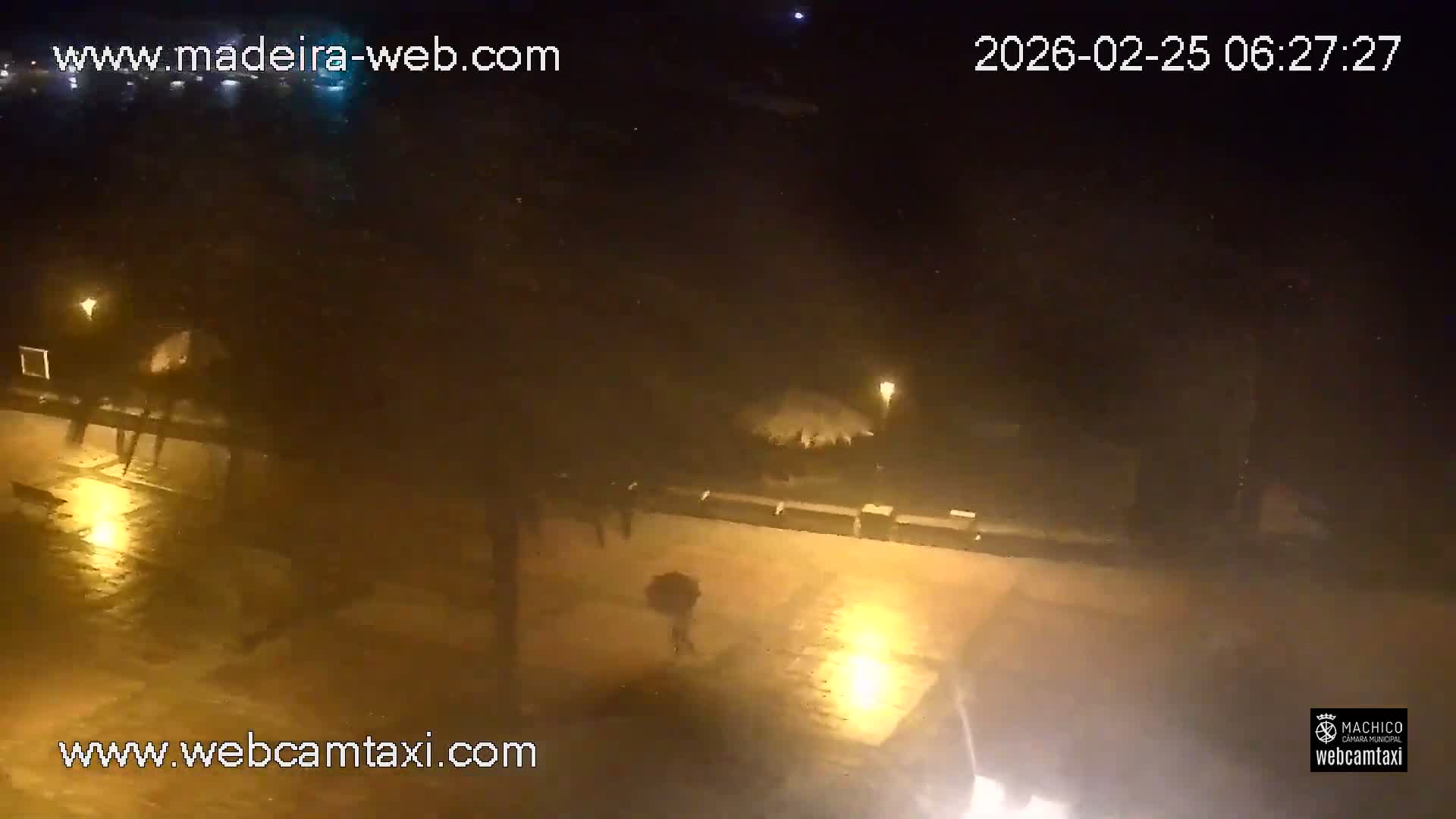 Forum Machico Mall & Machico Beach Live Cam - Machico, Madeira, Portugal