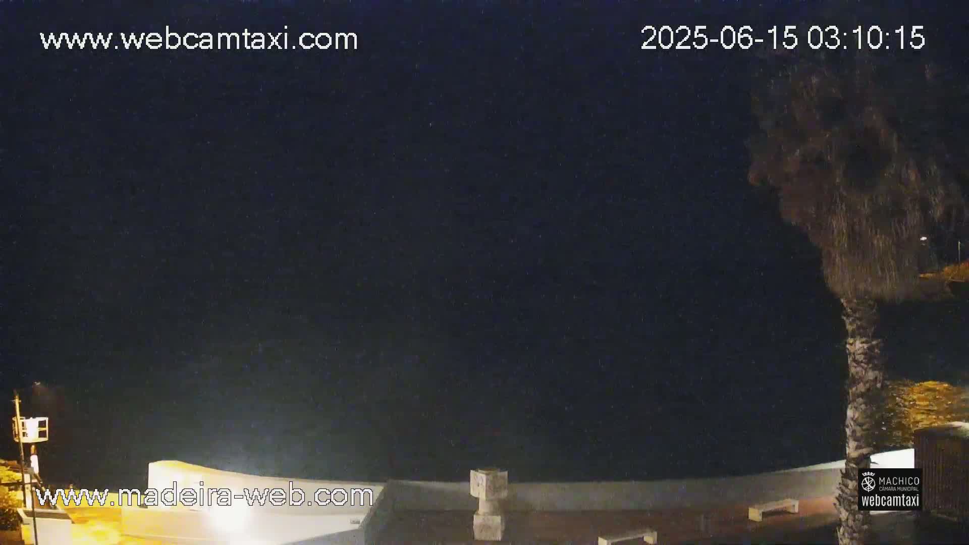 Porto da Cruz , Praia da Alagoa Beach Live Cam - Machico, Madeira, Portugal