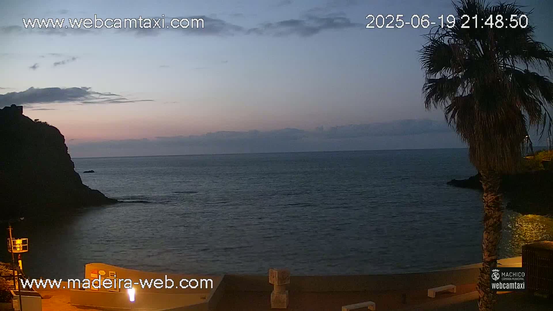 Porto da Cruz , Praia da Alagoa Beach Live Cam - Machico, Madeira, Portugal