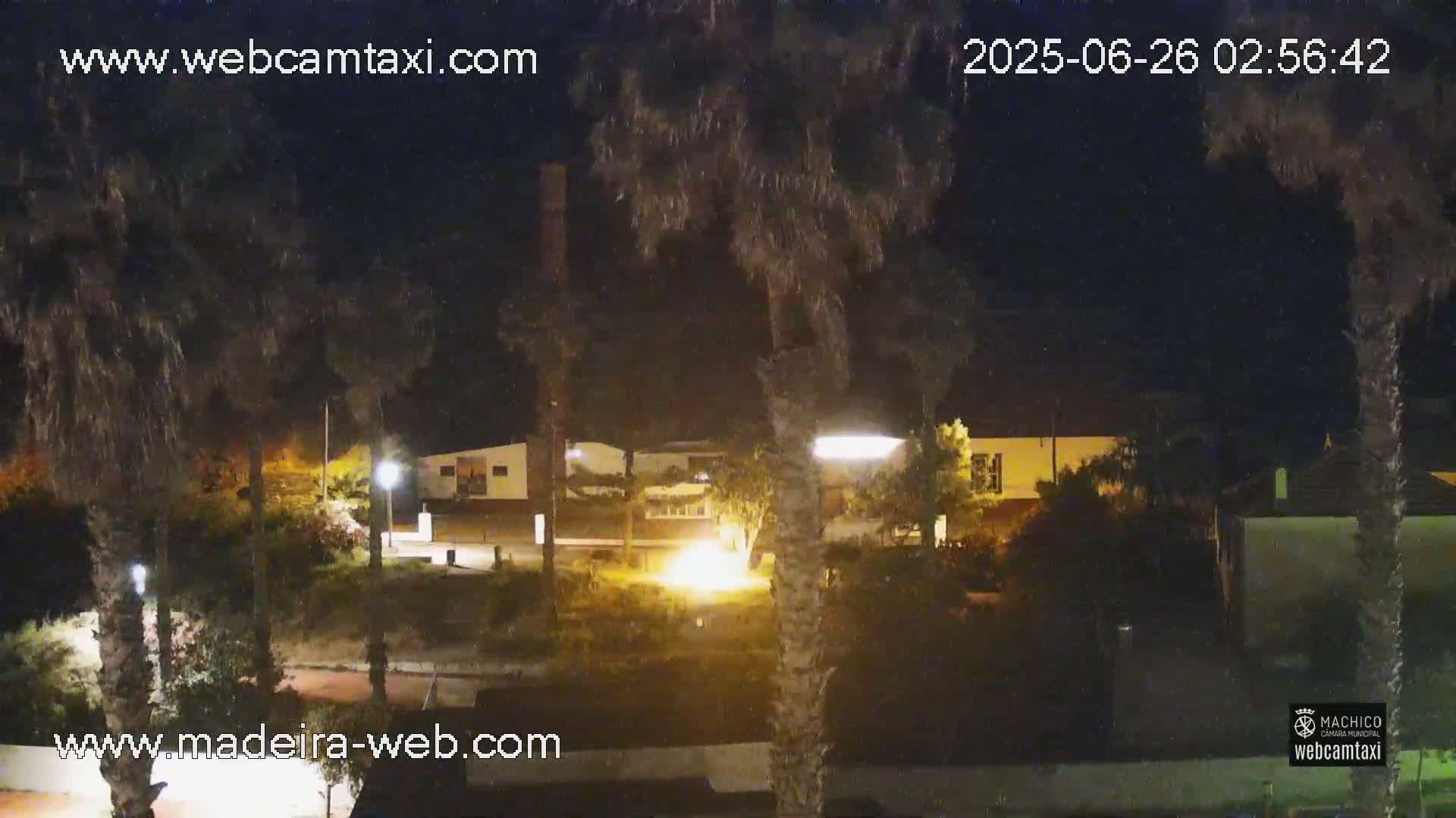 Porto da Cruz , Praia da Alagoa Beach Live Cam - Machico, Madeira, Portugal