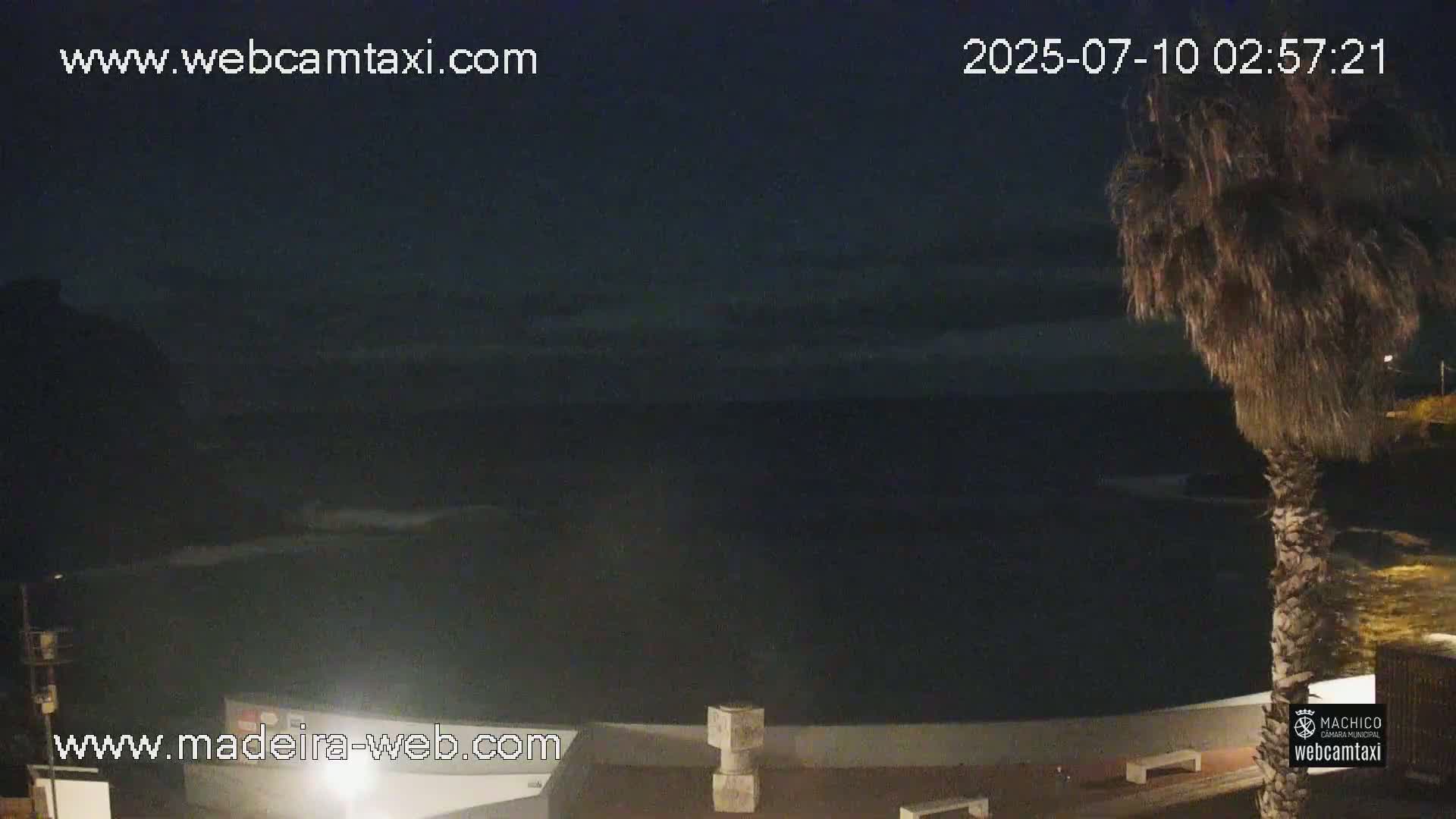 Porto da Cruz , Praia da Alagoa Beach Live Cam - Machico, Madeira, Portugal