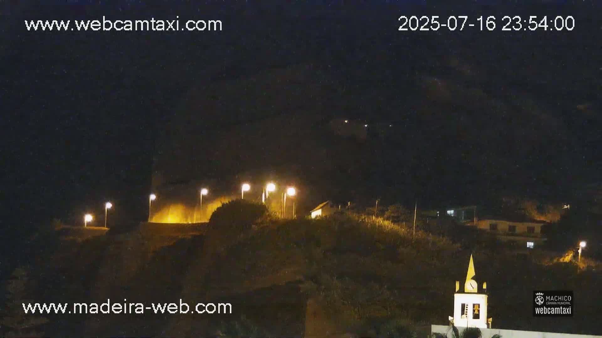 Porto da Cruz , Praia da Alagoa Beach Live Cam - Machico, Madeira, Portugal