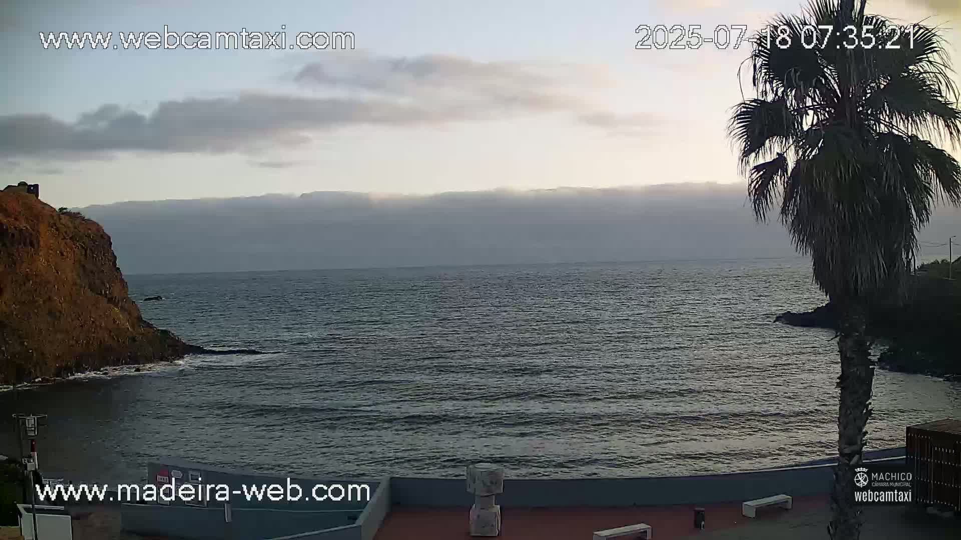 Porto da Cruz , Praia da Alagoa Beach Live Cam - Machico, Madeira, Portugal