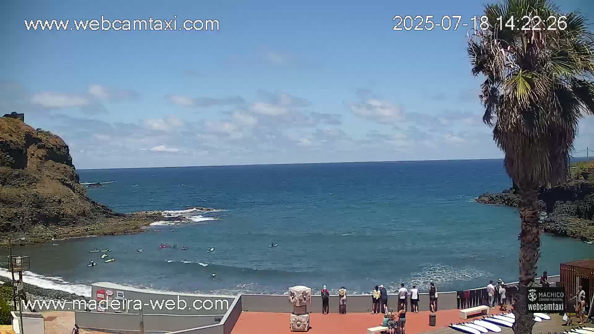 Porto da Cruz , Praia da Alagoa Beach Live Cam - Machico, Madeira, Portugal