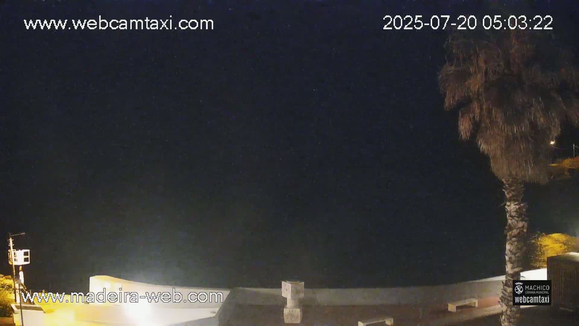 Porto da Cruz , Praia da Alagoa Beach Live Cam - Machico, Madeira, Portugal