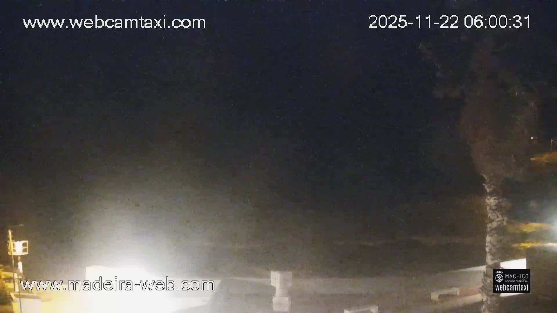 Porto da Cruz , Praia da Alagoa Beach Live Cam - Machico, Madeira, Portugal